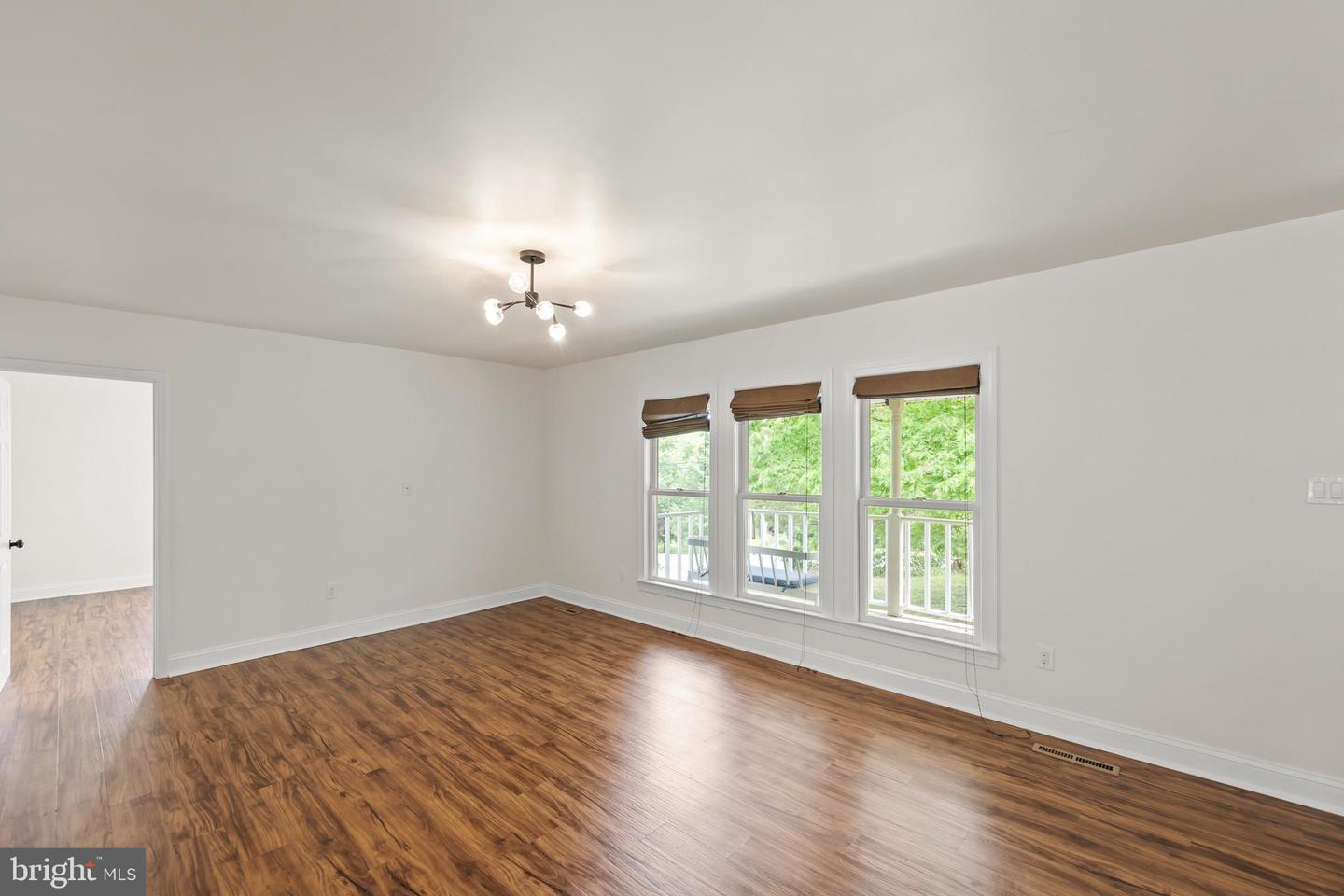 166 LAKE HOLIDAY RD, CROSS JUNCTION, Virginia 22625, 3 Bedrooms Bedrooms, ,3 BathroomsBathrooms,Residential,For sale,166 LAKE HOLIDAY RD,VAFV2034046 MLS # VAFV2034046