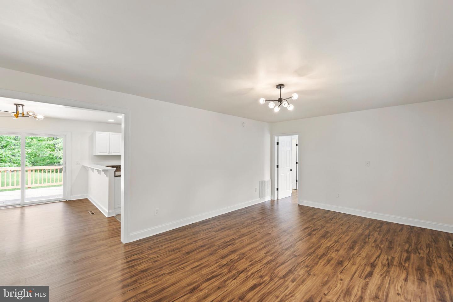 166 LAKE HOLIDAY RD, CROSS JUNCTION, Virginia 22625, 3 Bedrooms Bedrooms, ,3 BathroomsBathrooms,Residential,For sale,166 LAKE HOLIDAY RD,VAFV2034046 MLS # VAFV2034046