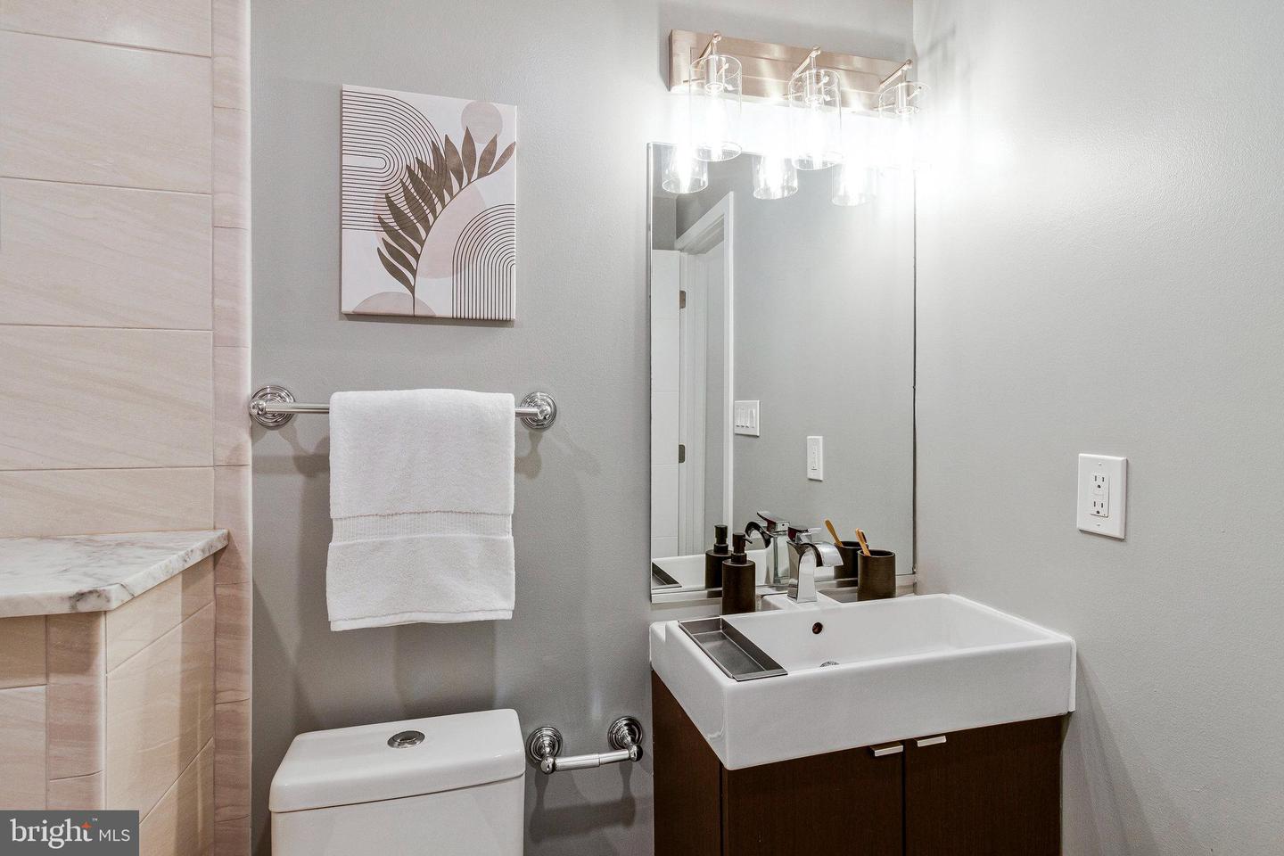 756 PARK RD NW #2, WASHINGTON, District Of Columbia 20010, 2 Bedrooms Bedrooms, ,2 BathroomsBathrooms,Residential,For sale,756 PARK RD NW #2,DCDC2199734 MLS # DCDC2199734