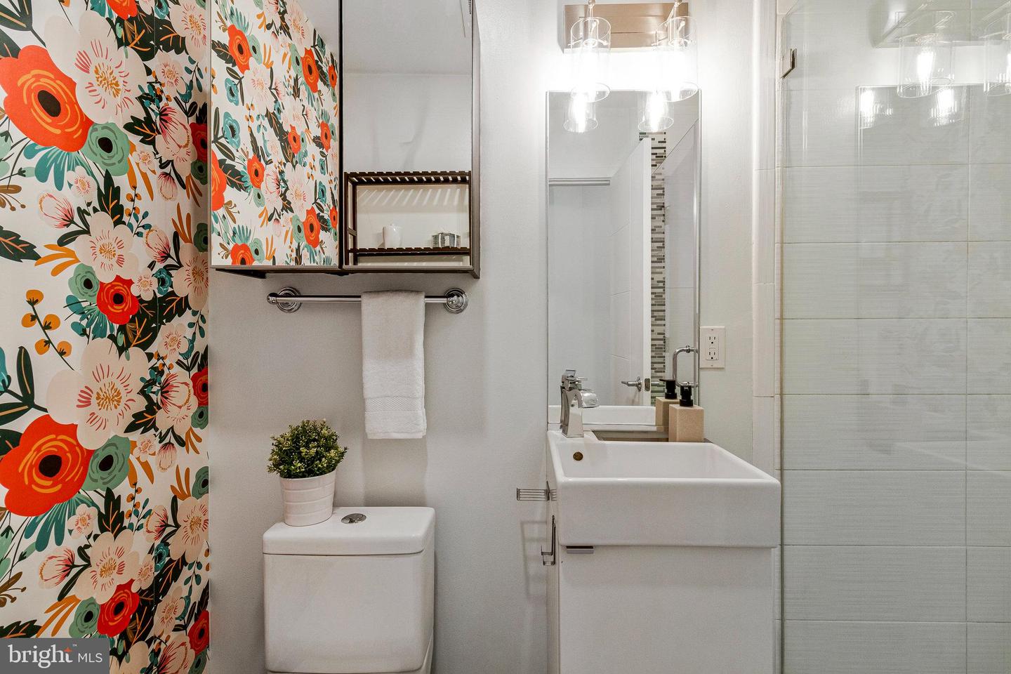 756 PARK RD NW #2, WASHINGTON, District Of Columbia 20010, 2 Bedrooms Bedrooms, ,2 BathroomsBathrooms,Residential,For sale,756 PARK RD NW #2,DCDC2199734 MLS # DCDC2199734