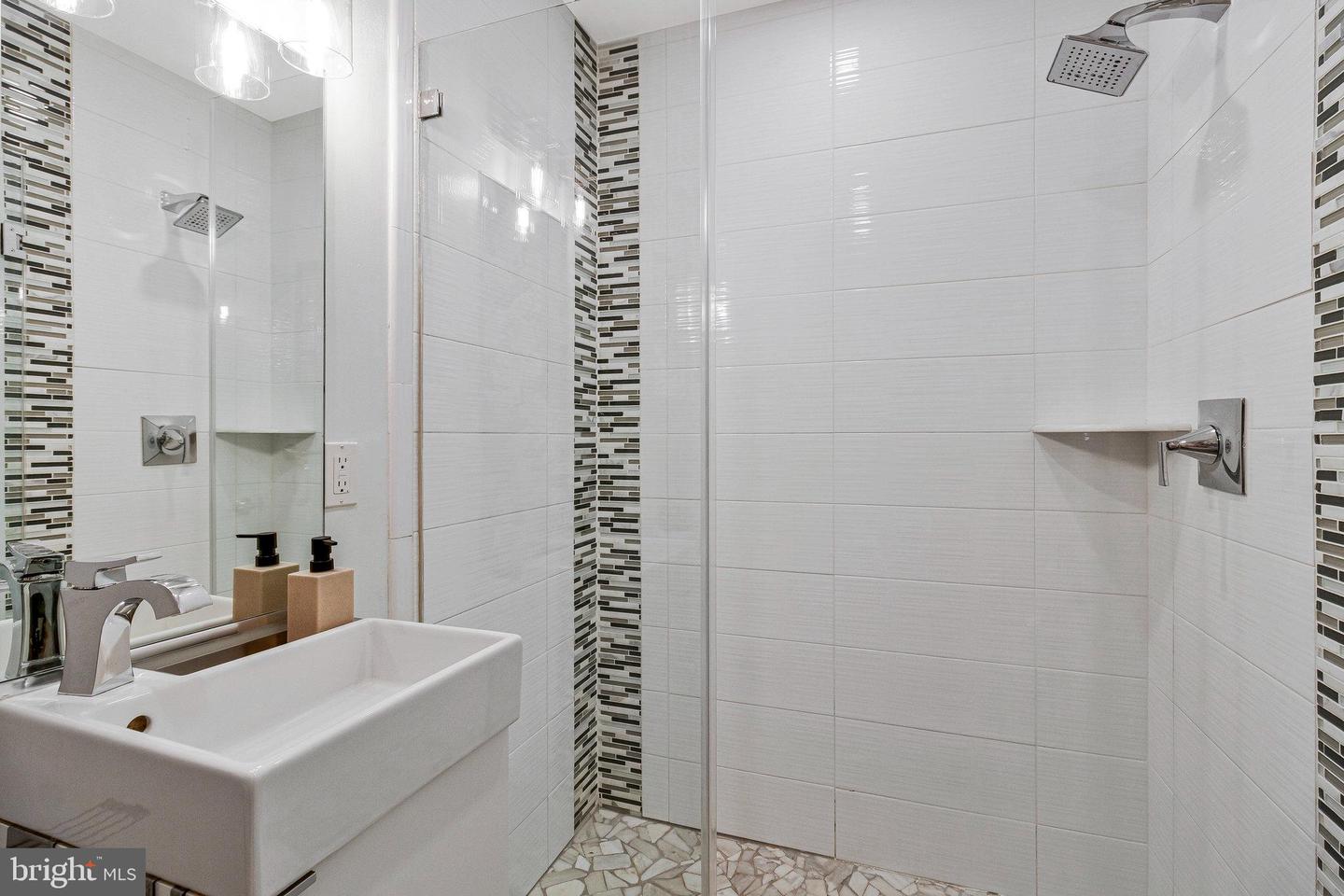 756 PARK RD NW #2, WASHINGTON, District Of Columbia 20010, 2 Bedrooms Bedrooms, ,2 BathroomsBathrooms,Residential,For sale,756 PARK RD NW #2,DCDC2199734 MLS # DCDC2199734