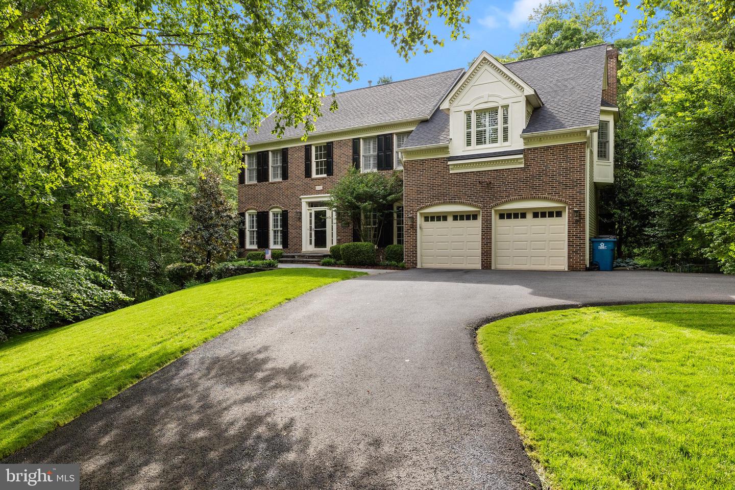 9526 CLAYCHIN CT, BURKE, Virginia 22015, 5 Bedrooms Bedrooms, ,3 BathroomsBathrooms,Residential,For sale,9526 CLAYCHIN CT,VAFX2239846 MLS # VAFX2239846