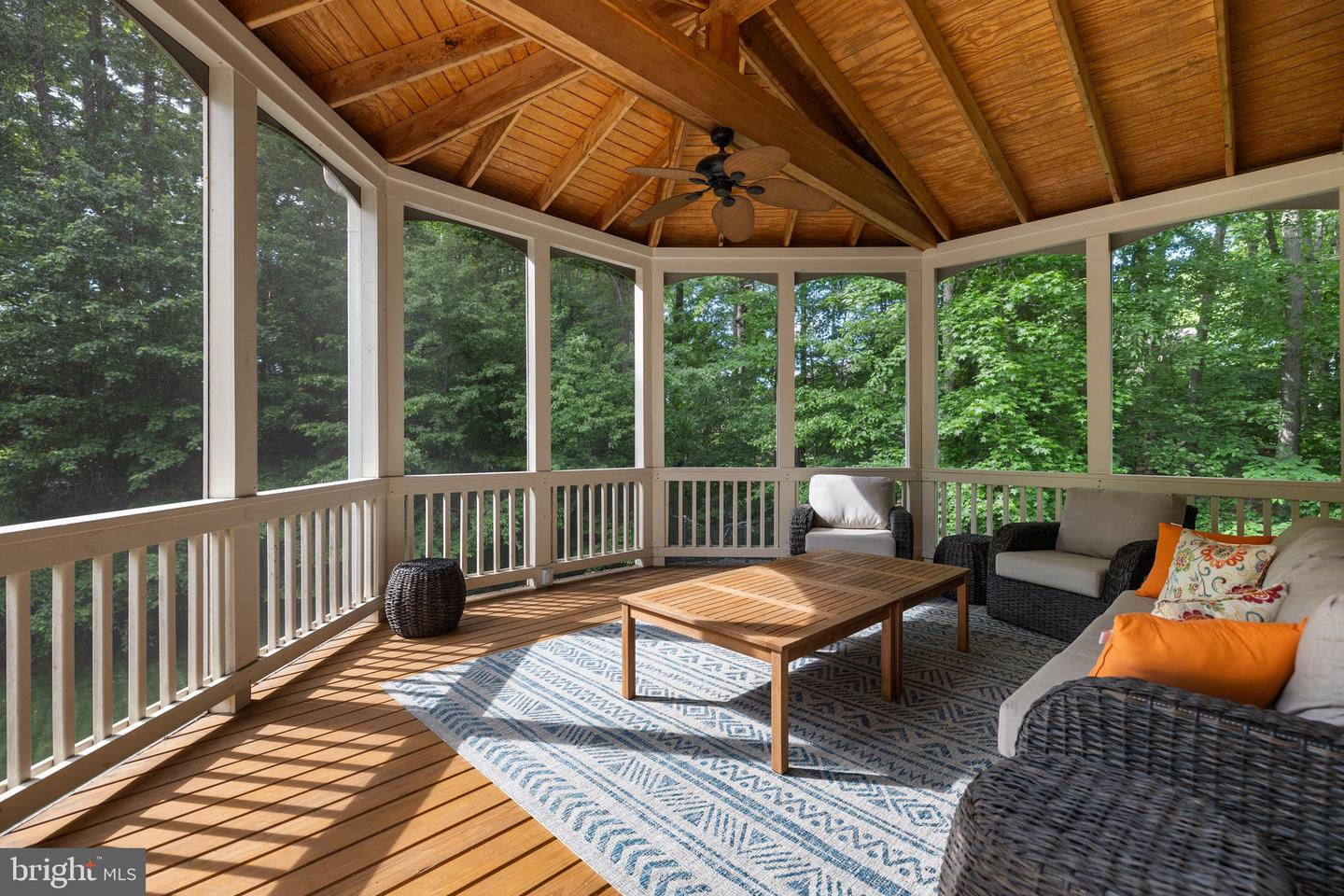 9526 CLAYCHIN CT, BURKE, Virginia 22015, 5 Bedrooms Bedrooms, ,3 BathroomsBathrooms,Residential,For sale,9526 CLAYCHIN CT,VAFX2239846 MLS # VAFX2239846