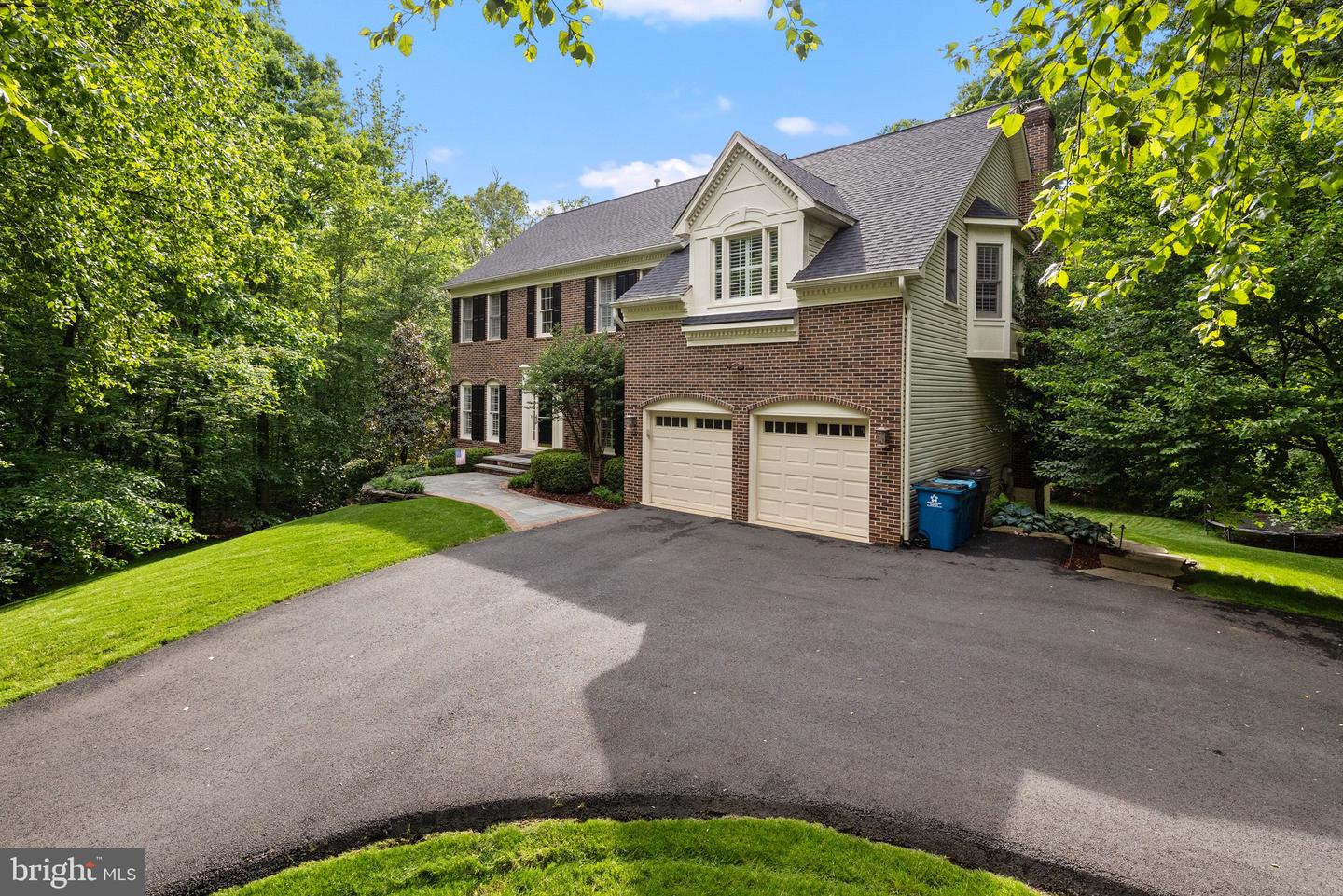 9526 CLAYCHIN CT, BURKE, Virginia 22015, 5 Bedrooms Bedrooms, ,3 BathroomsBathrooms,Residential,For sale,9526 CLAYCHIN CT,VAFX2239846 MLS # VAFX2239846