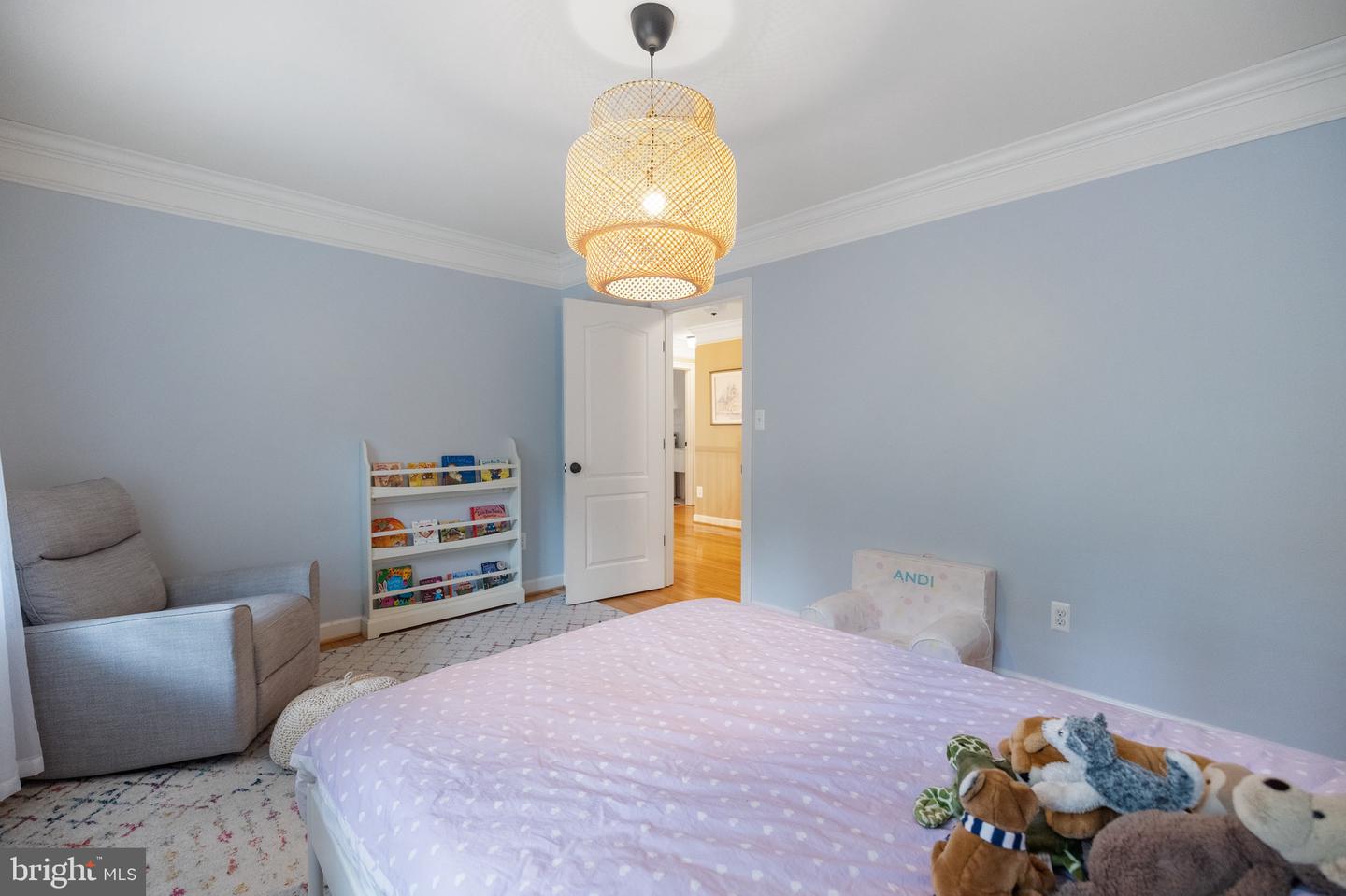 9526 CLAYCHIN CT, BURKE, Virginia 22015, 5 Bedrooms Bedrooms, ,3 BathroomsBathrooms,Residential,For sale,9526 CLAYCHIN CT,VAFX2239846 MLS # VAFX2239846