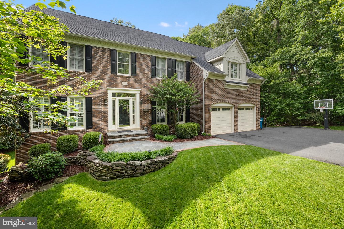 9526 CLAYCHIN CT, BURKE, Virginia 22015, 5 Bedrooms Bedrooms, ,3 BathroomsBathrooms,Residential,For sale,9526 CLAYCHIN CT,VAFX2239846 MLS # VAFX2239846