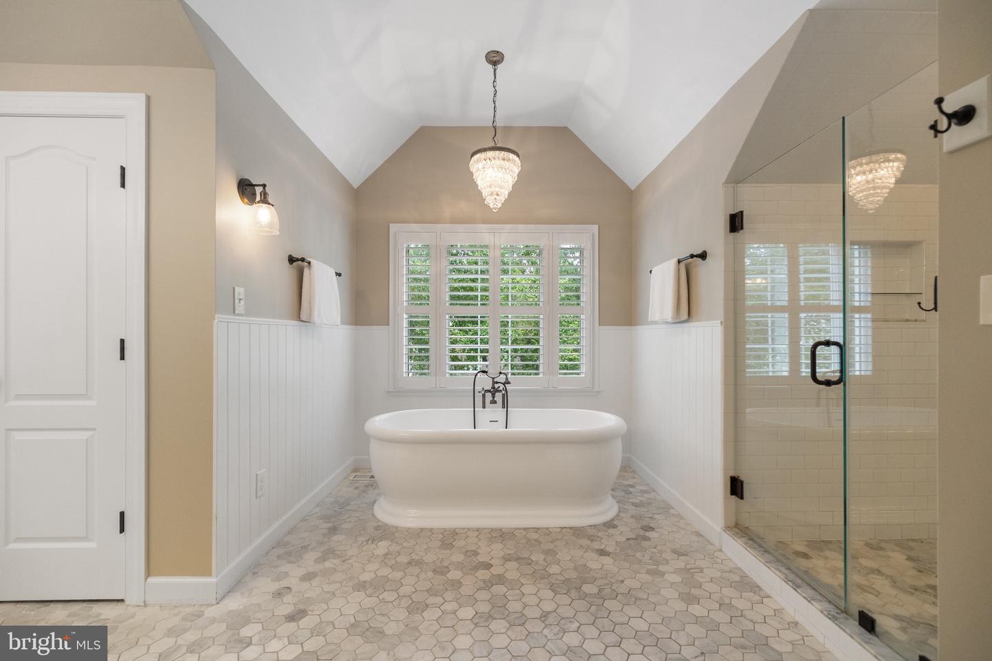 9526 CLAYCHIN CT, BURKE, Virginia 22015, 5 Bedrooms Bedrooms, ,3 BathroomsBathrooms,Residential,For sale,9526 CLAYCHIN CT,VAFX2239846 MLS # VAFX2239846