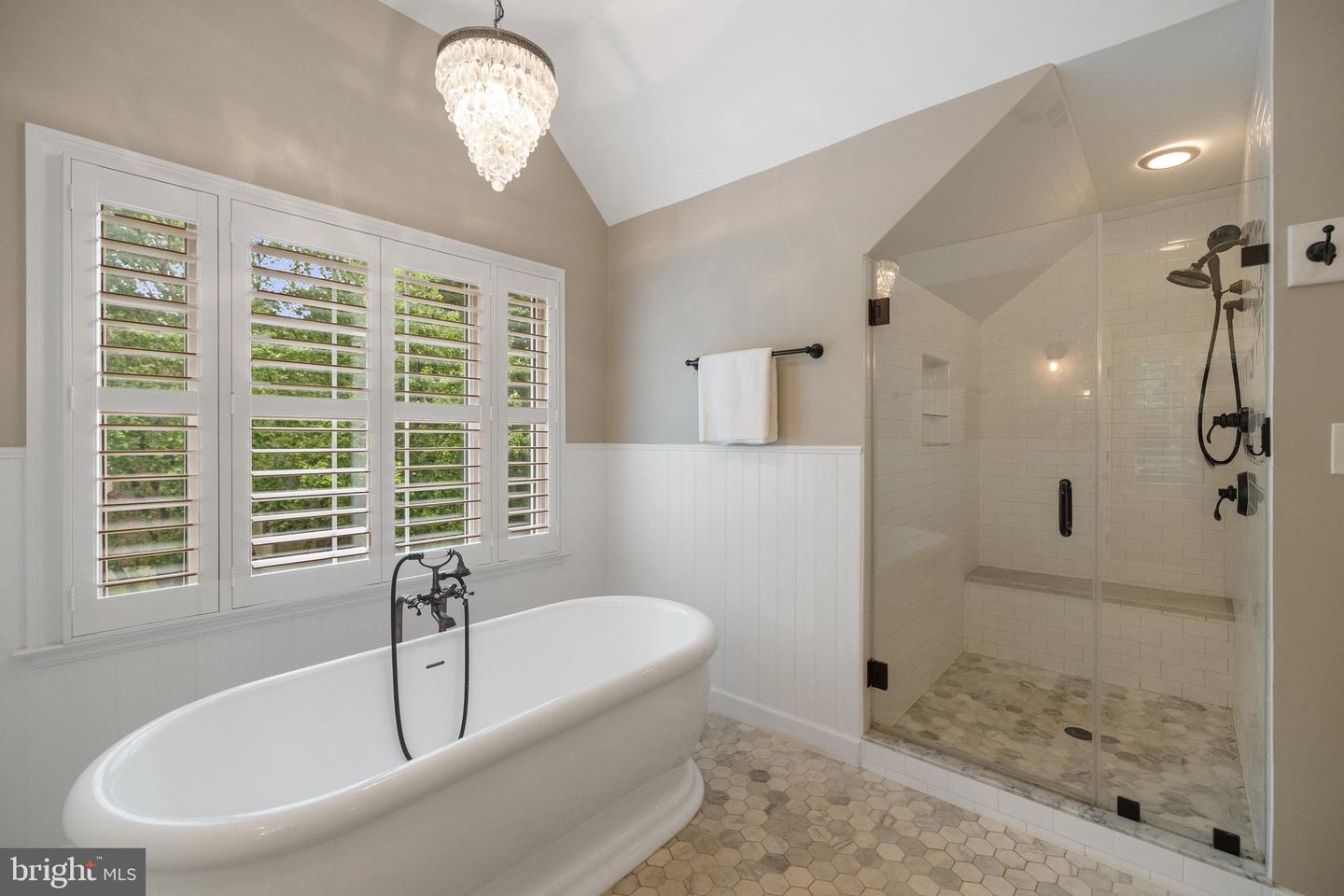 9526 CLAYCHIN CT, BURKE, Virginia 22015, 5 Bedrooms Bedrooms, ,3 BathroomsBathrooms,Residential,For sale,9526 CLAYCHIN CT,VAFX2239846 MLS # VAFX2239846