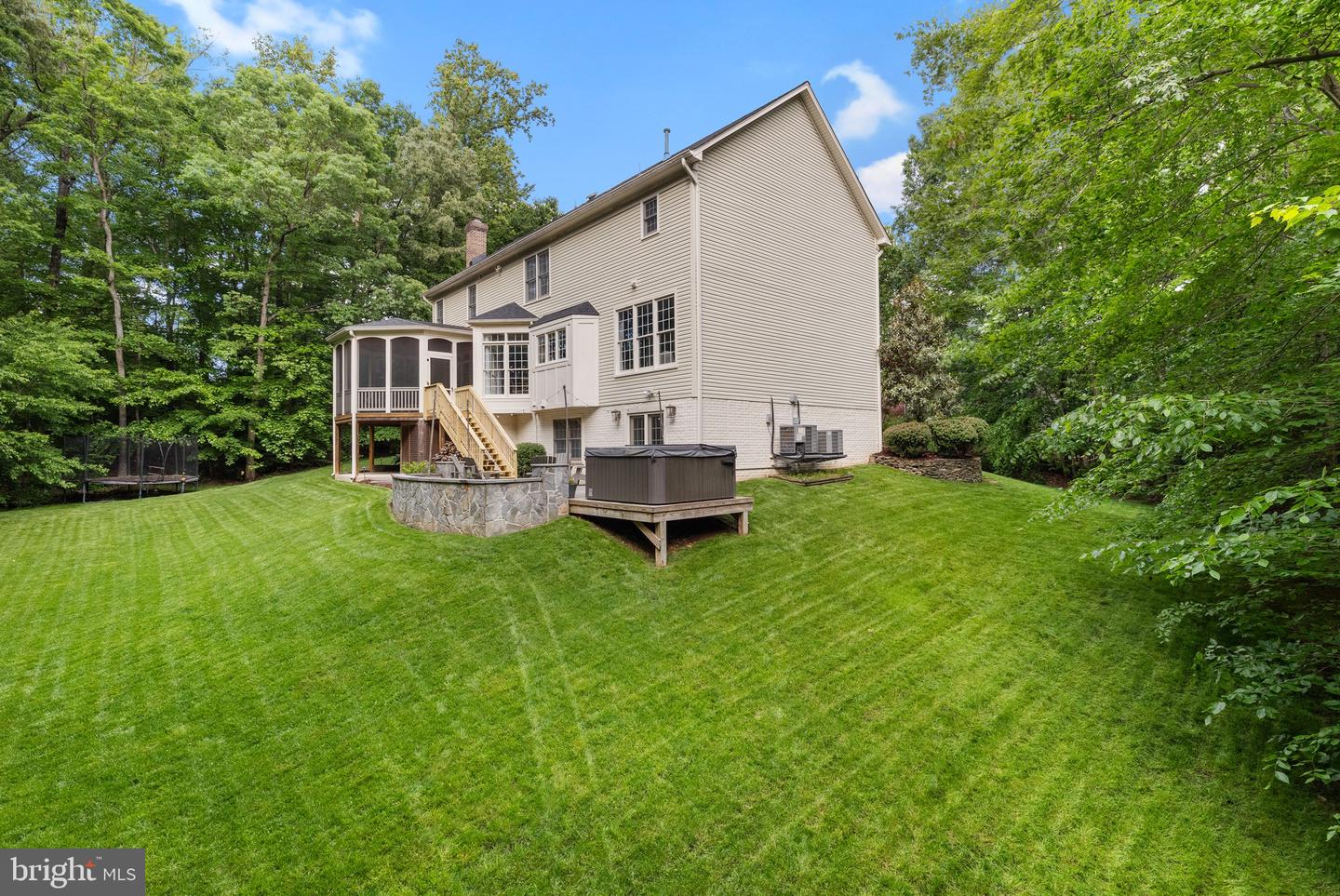 9526 CLAYCHIN CT, BURKE, Virginia 22015, 5 Bedrooms Bedrooms, ,3 BathroomsBathrooms,Residential,For sale,9526 CLAYCHIN CT,VAFX2239846 MLS # VAFX2239846