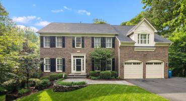 9526 CLAYCHIN CT, BURKE, Virginia 22015, 5 Bedrooms Bedrooms, ,3 BathroomsBathrooms,Residential,For sale,9526 CLAYCHIN CT,VAFX2239846 MLS # VAFX2239846