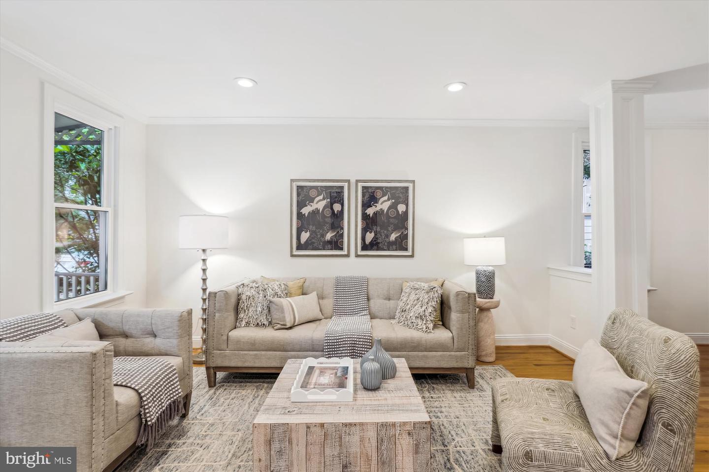 104 E OXFORD AVE, ALEXANDRIA, Virginia 22301, 2 Bedrooms Bedrooms, ,2 BathroomsBathrooms,Residential,For sale,104 E OXFORD AVE,VAAX2045182 MLS # VAAX2045182