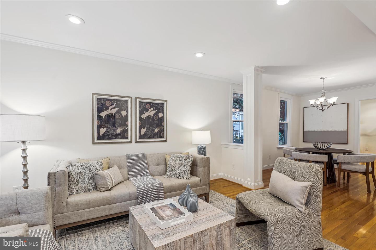 104 E OXFORD AVE, ALEXANDRIA, Virginia 22301, 2 Bedrooms Bedrooms, ,2 BathroomsBathrooms,Residential,For sale,104 E OXFORD AVE,VAAX2045182 MLS # VAAX2045182