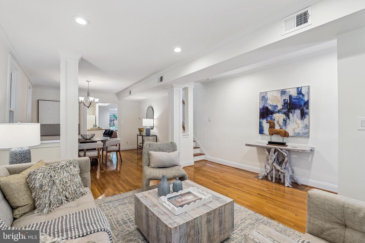 104 E OXFORD AVE, ALEXANDRIA, Virginia 22301, 2 Bedrooms Bedrooms, ,2 BathroomsBathrooms,Residential,For sale,104 E OXFORD AVE,VAAX2045182 MLS # VAAX2045182