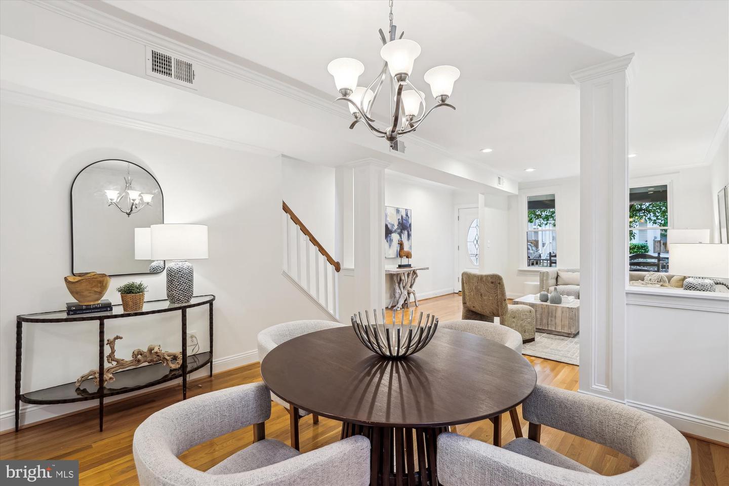 104 E OXFORD AVE, ALEXANDRIA, Virginia 22301, 2 Bedrooms Bedrooms, ,2 BathroomsBathrooms,Residential,For sale,104 E OXFORD AVE,VAAX2045182 MLS # VAAX2045182