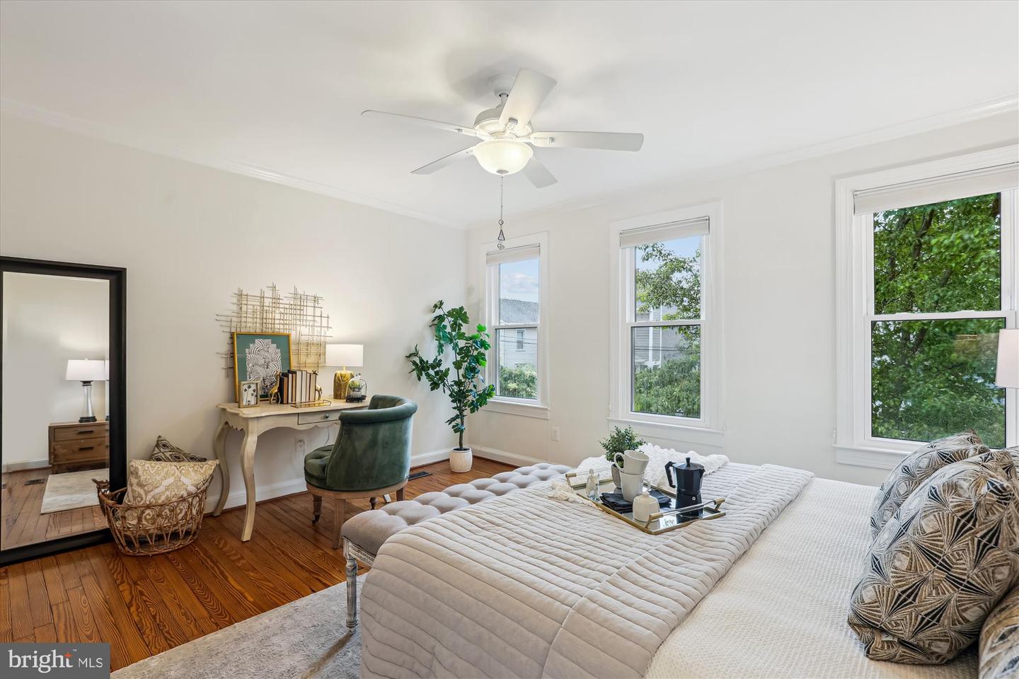 104 E OXFORD AVE, ALEXANDRIA, Virginia 22301, 2 Bedrooms Bedrooms, ,2 BathroomsBathrooms,Residential,For sale,104 E OXFORD AVE,VAAX2045182 MLS # VAAX2045182