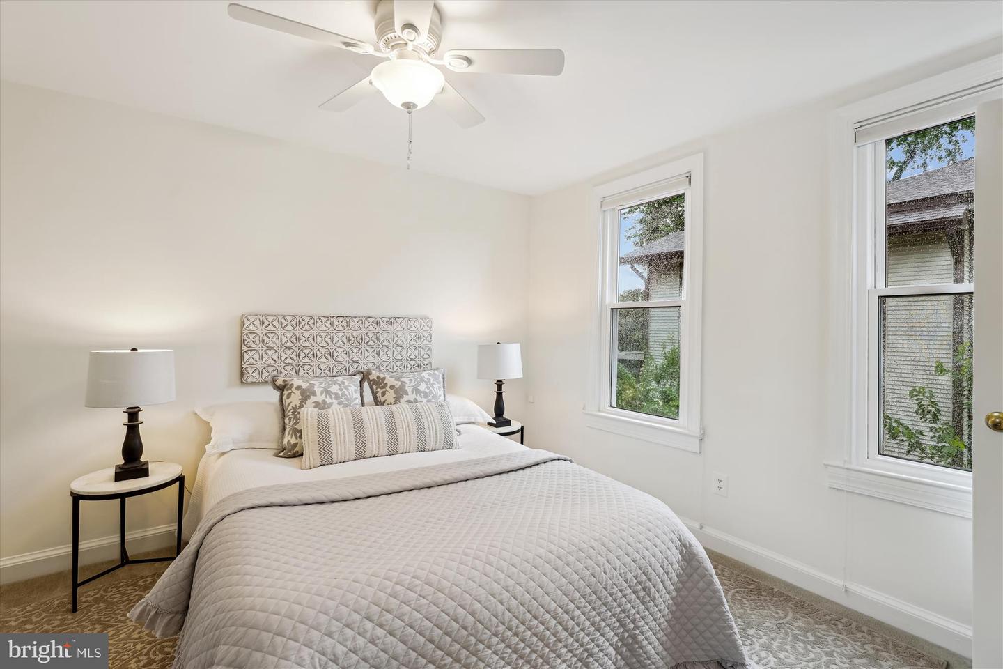 104 E OXFORD AVE, ALEXANDRIA, Virginia 22301, 2 Bedrooms Bedrooms, ,2 BathroomsBathrooms,Residential,For sale,104 E OXFORD AVE,VAAX2045182 MLS # VAAX2045182