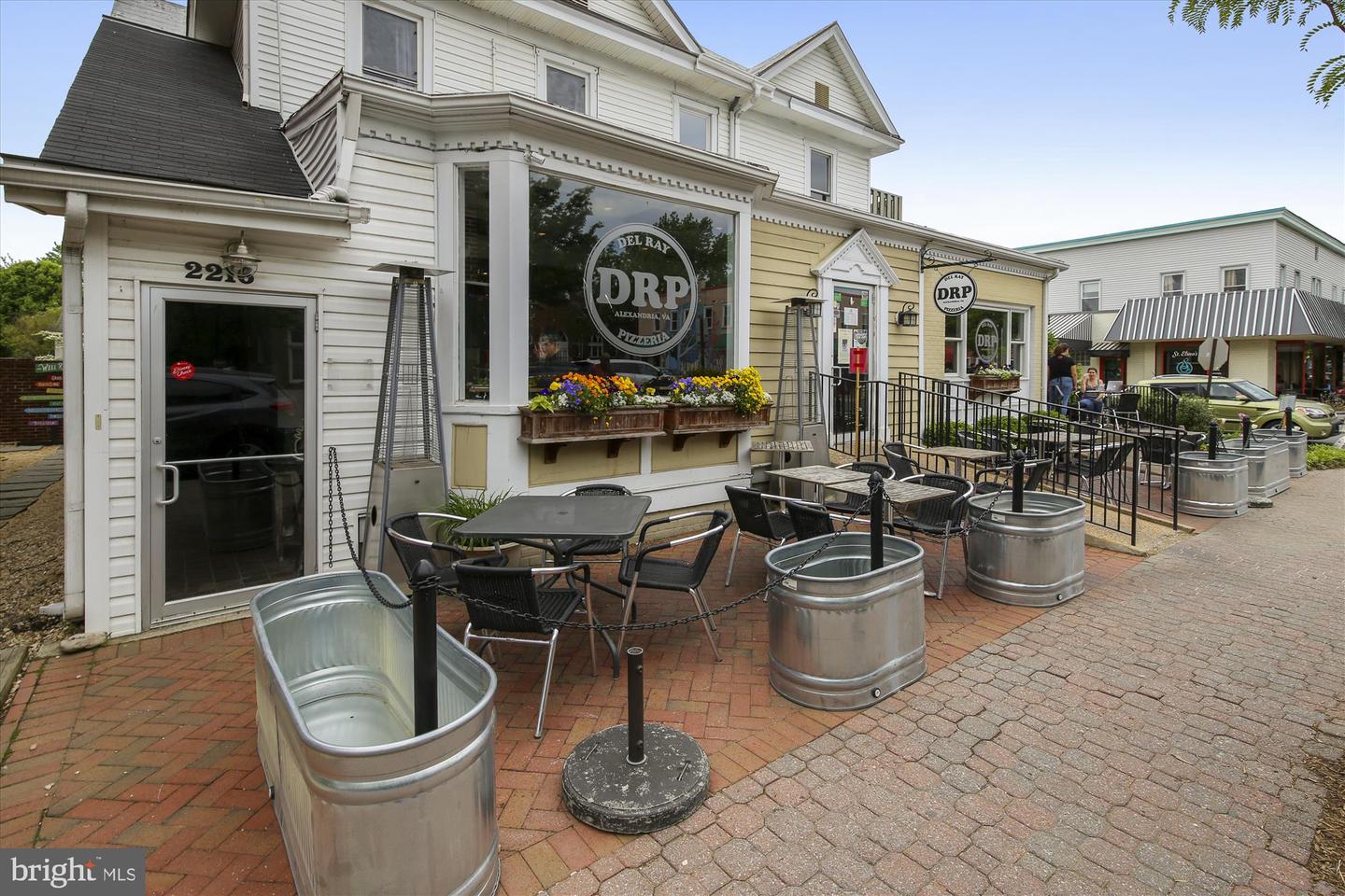 104 E OXFORD AVE, ALEXANDRIA, Virginia 22301, 2 Bedrooms Bedrooms, ,2 BathroomsBathrooms,Residential,For sale,104 E OXFORD AVE,VAAX2045182 MLS # VAAX2045182