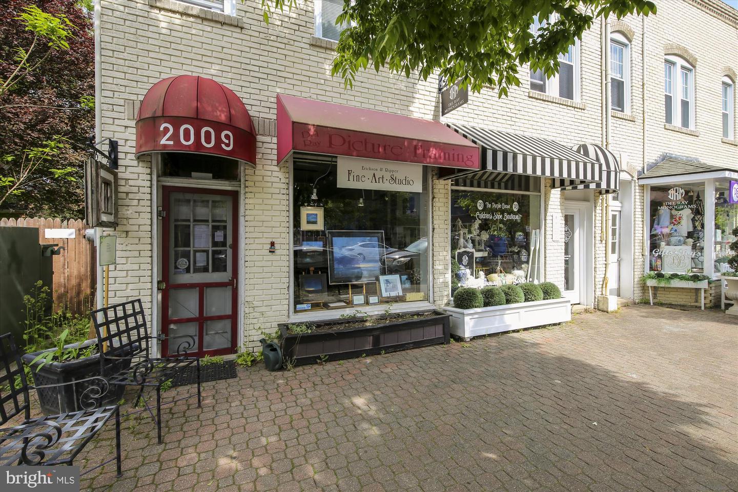 104 E OXFORD AVE, ALEXANDRIA, Virginia 22301, 2 Bedrooms Bedrooms, ,2 BathroomsBathrooms,Residential,For sale,104 E OXFORD AVE,VAAX2045182 MLS # VAAX2045182
