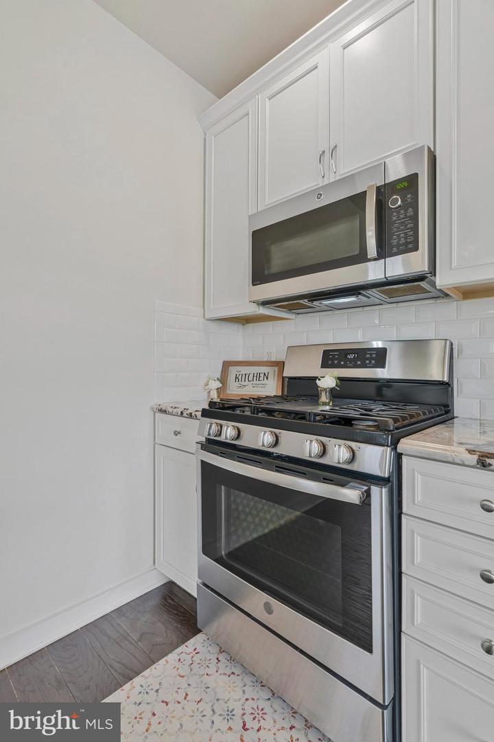 23286 SOUTHDOWN MANOR TER #118, ASHBURN, Virginia 20148, 2 Bedrooms Bedrooms, ,2 BathroomsBathrooms,Residential,For sale,23286 SOUTHDOWN MANOR TER #118,VALO2096046 MLS # VALO2096046