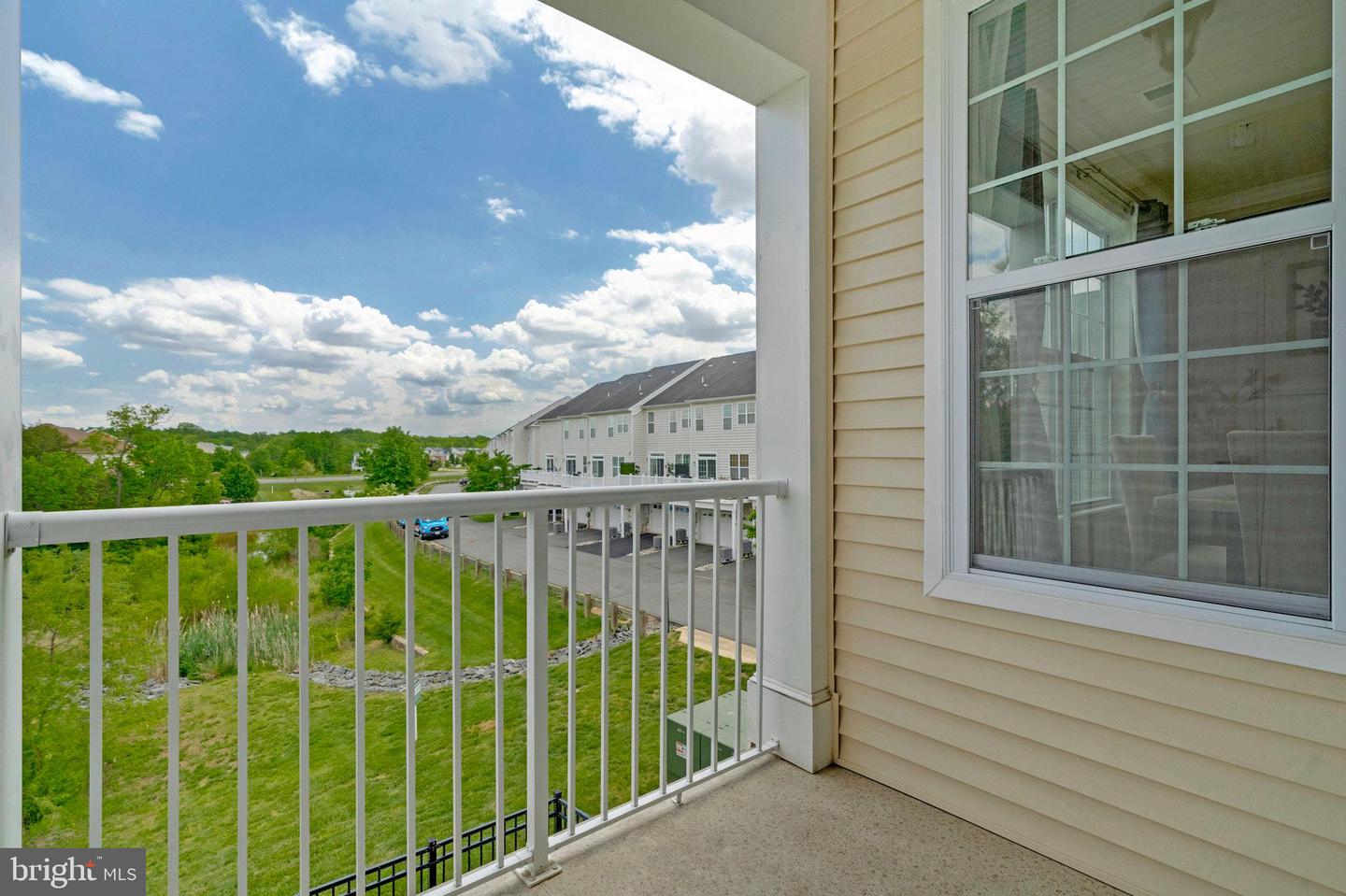 23286 SOUTHDOWN MANOR TER #118, ASHBURN, Virginia 20148, 2 Bedrooms Bedrooms, ,2 BathroomsBathrooms,Residential,For sale,23286 SOUTHDOWN MANOR TER #118,VALO2096046 MLS # VALO2096046