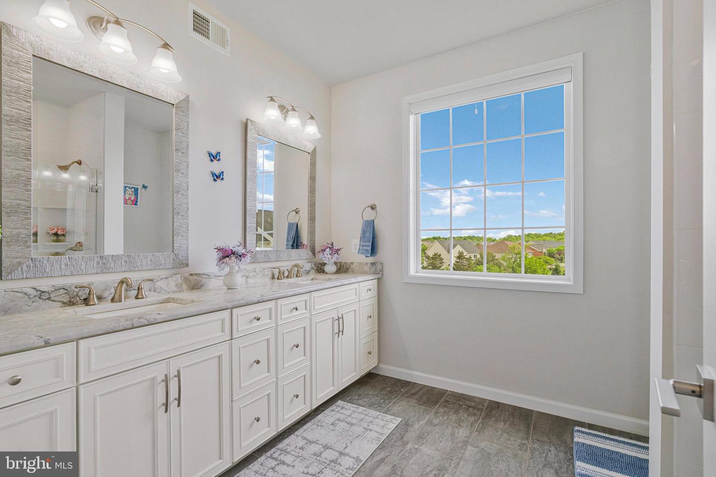 23286 SOUTHDOWN MANOR TER #118, ASHBURN, Virginia 20148, 2 Bedrooms Bedrooms, ,2 BathroomsBathrooms,Residential,For sale,23286 SOUTHDOWN MANOR TER #118,VALO2096046 MLS # VALO2096046