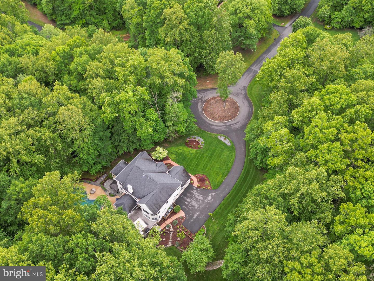 8197 COTTAGE ROSE CT, FAIRFAX STATION, Virginia 22039, 5 Bedrooms Bedrooms, ,4 BathroomsBathrooms,Residential,For sale,8197 COTTAGE ROSE CT,VAFX2239878 MLS # VAFX2239878