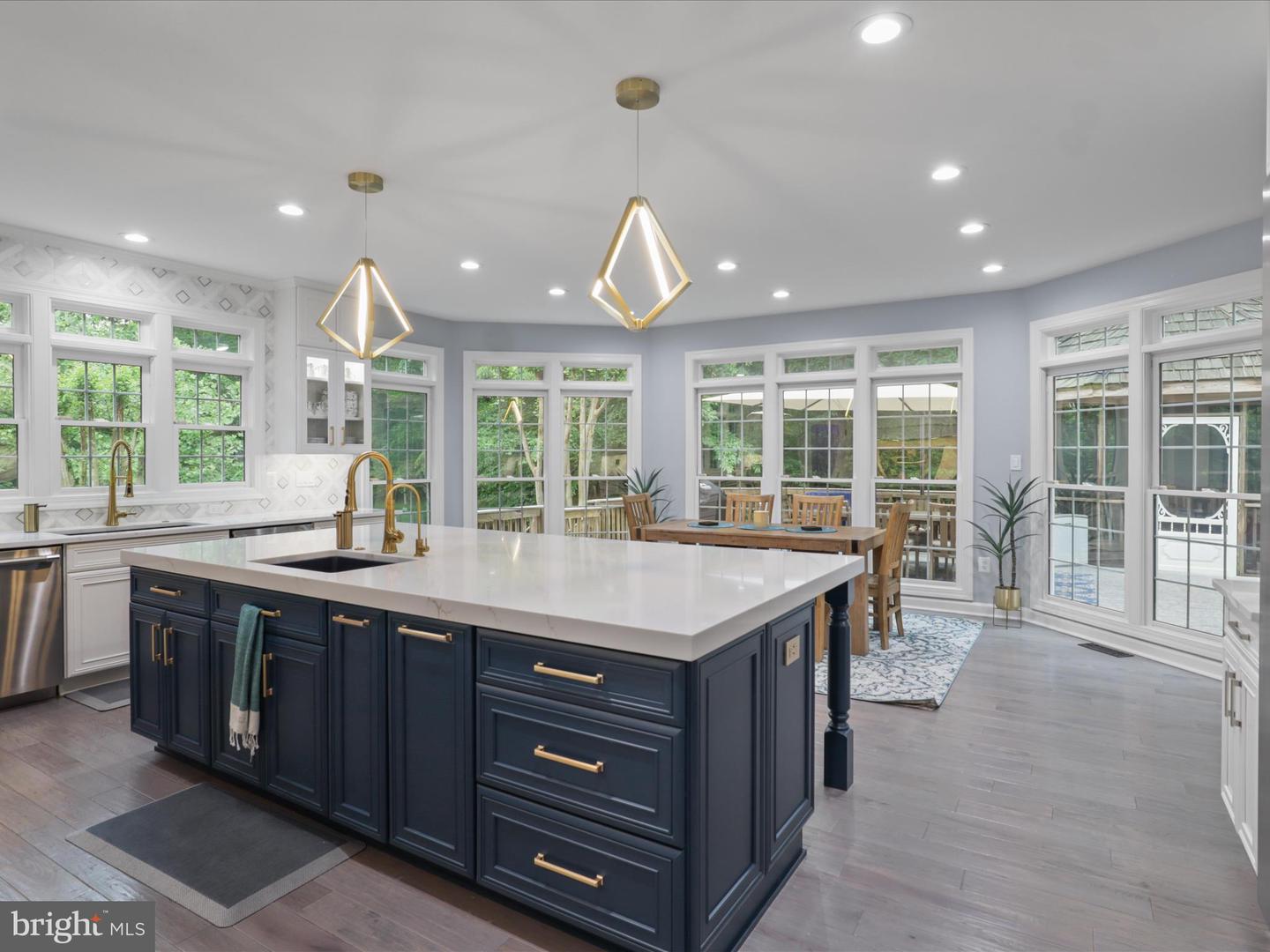 8197 COTTAGE ROSE CT, FAIRFAX STATION, Virginia 22039, 5 Bedrooms Bedrooms, ,4 BathroomsBathrooms,Residential,For sale,8197 COTTAGE ROSE CT,VAFX2239878 MLS # VAFX2239878