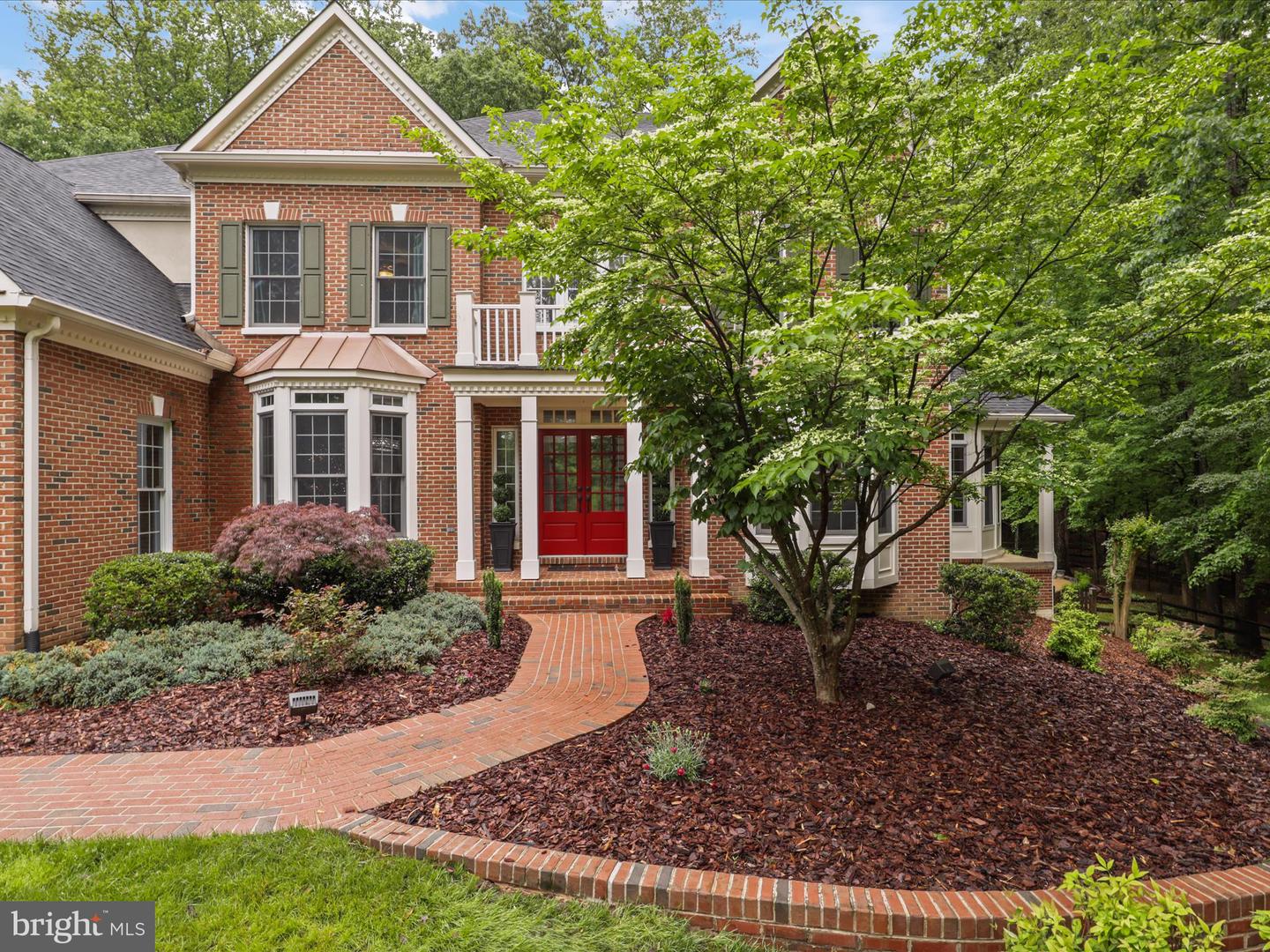 8197 COTTAGE ROSE CT, FAIRFAX STATION, Virginia 22039, 5 Bedrooms Bedrooms, ,4 BathroomsBathrooms,Residential,For sale,8197 COTTAGE ROSE CT,VAFX2239878 MLS # VAFX2239878