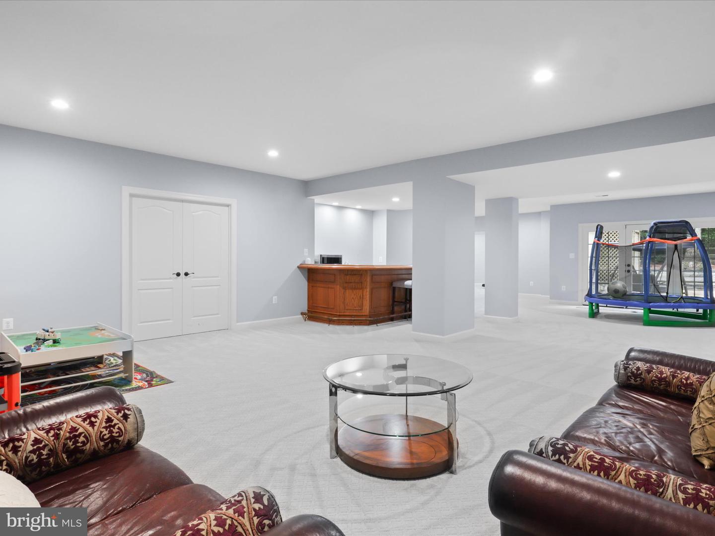 8197 COTTAGE ROSE CT, FAIRFAX STATION, Virginia 22039, 5 Bedrooms Bedrooms, ,4 BathroomsBathrooms,Residential,For sale,8197 COTTAGE ROSE CT,VAFX2239878 MLS # VAFX2239878