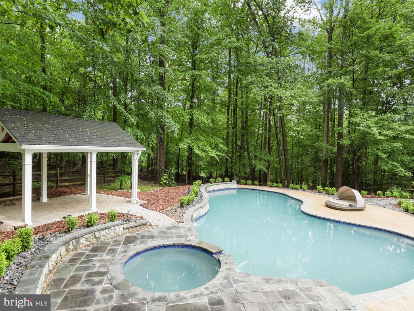 8197 COTTAGE ROSE CT, FAIRFAX STATION, Virginia 22039, 5 Bedrooms Bedrooms, ,4 BathroomsBathrooms,Residential,For sale,8197 COTTAGE ROSE CT,VAFX2239878 MLS # VAFX2239878