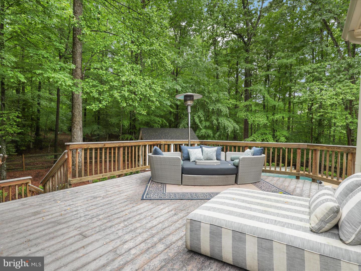 8197 COTTAGE ROSE CT, FAIRFAX STATION, Virginia 22039, 5 Bedrooms Bedrooms, ,4 BathroomsBathrooms,Residential,For sale,8197 COTTAGE ROSE CT,VAFX2239878 MLS # VAFX2239878