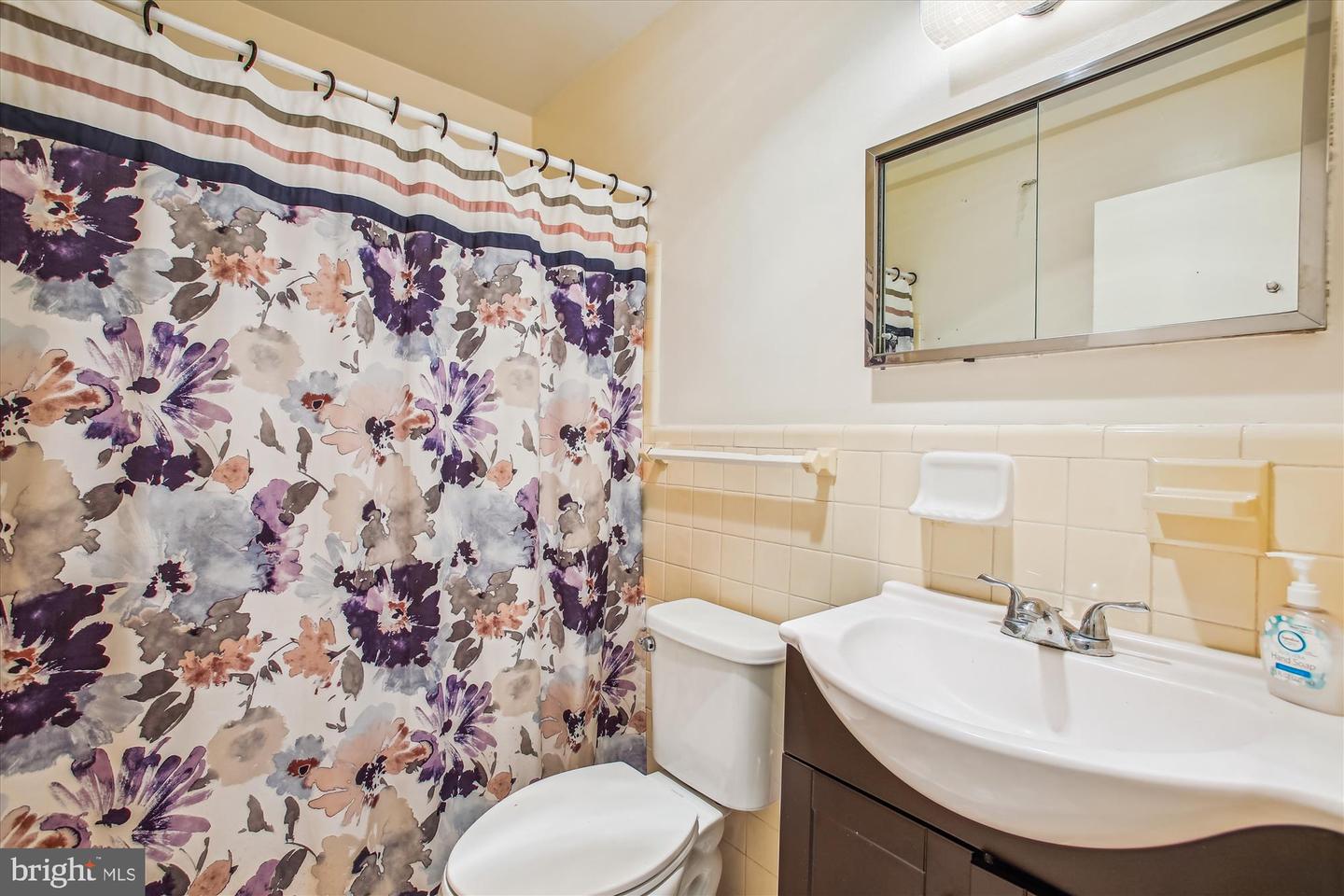 6641 WAKEFIELD DR #309, ALEXANDRIA, Virginia 22307, 2 Bedrooms Bedrooms, ,1 BathroomBathrooms,Residential,For sale,6641 WAKEFIELD DR #309,VAFX2239886 MLS # VAFX2239886