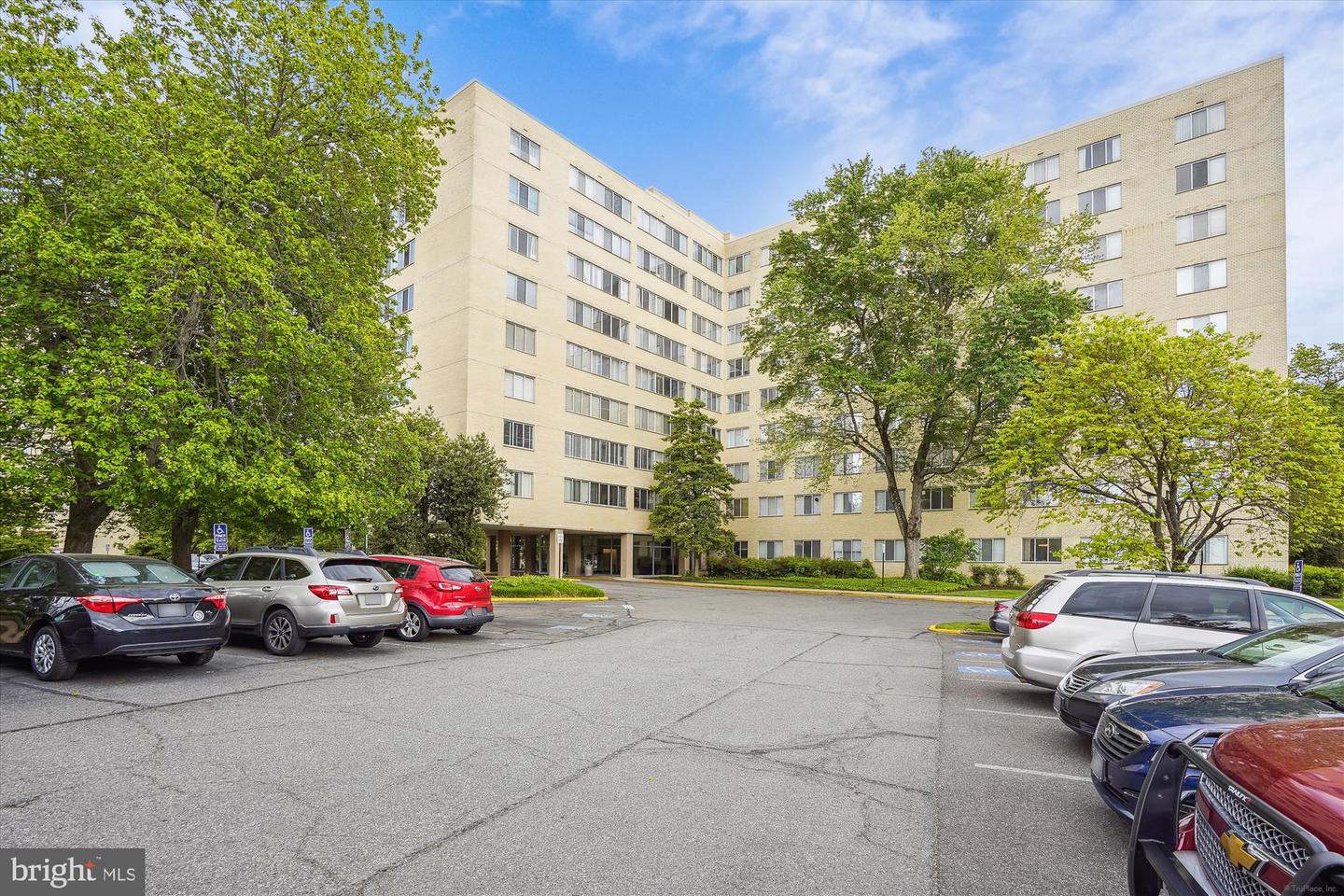6641 WAKEFIELD DR #309, ALEXANDRIA, Virginia 22307, 2 Bedrooms Bedrooms, ,1 BathroomBathrooms,Residential,For sale,6641 WAKEFIELD DR #309,VAFX2239886 MLS # VAFX2239886