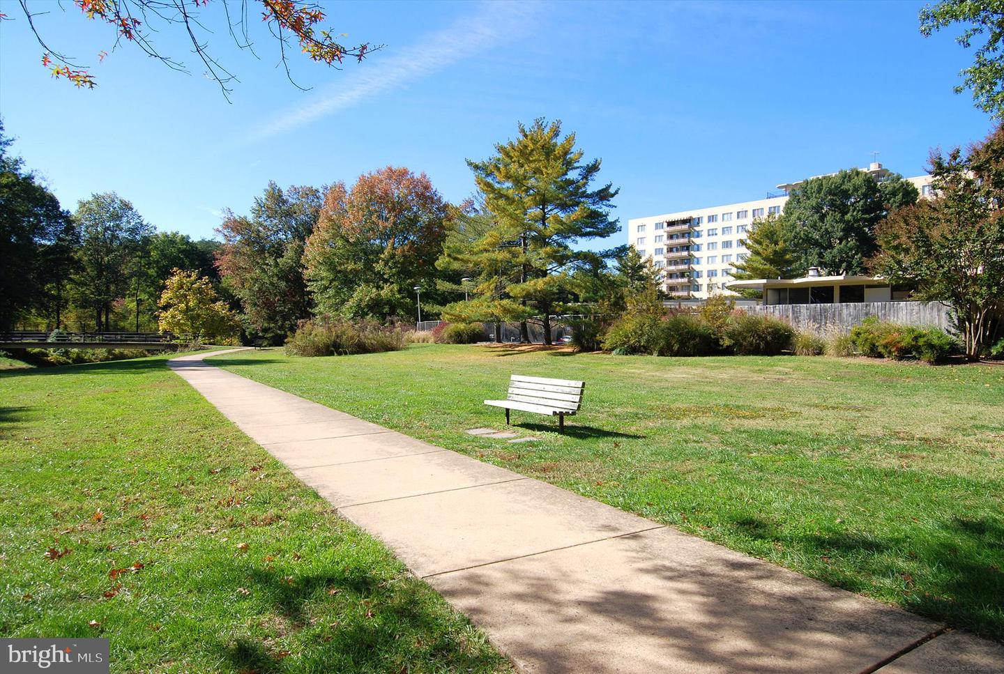 6641 WAKEFIELD DR #309, ALEXANDRIA, Virginia 22307, 2 Bedrooms Bedrooms, ,1 BathroomBathrooms,Residential,For sale,6641 WAKEFIELD DR #309,VAFX2239886 MLS # VAFX2239886