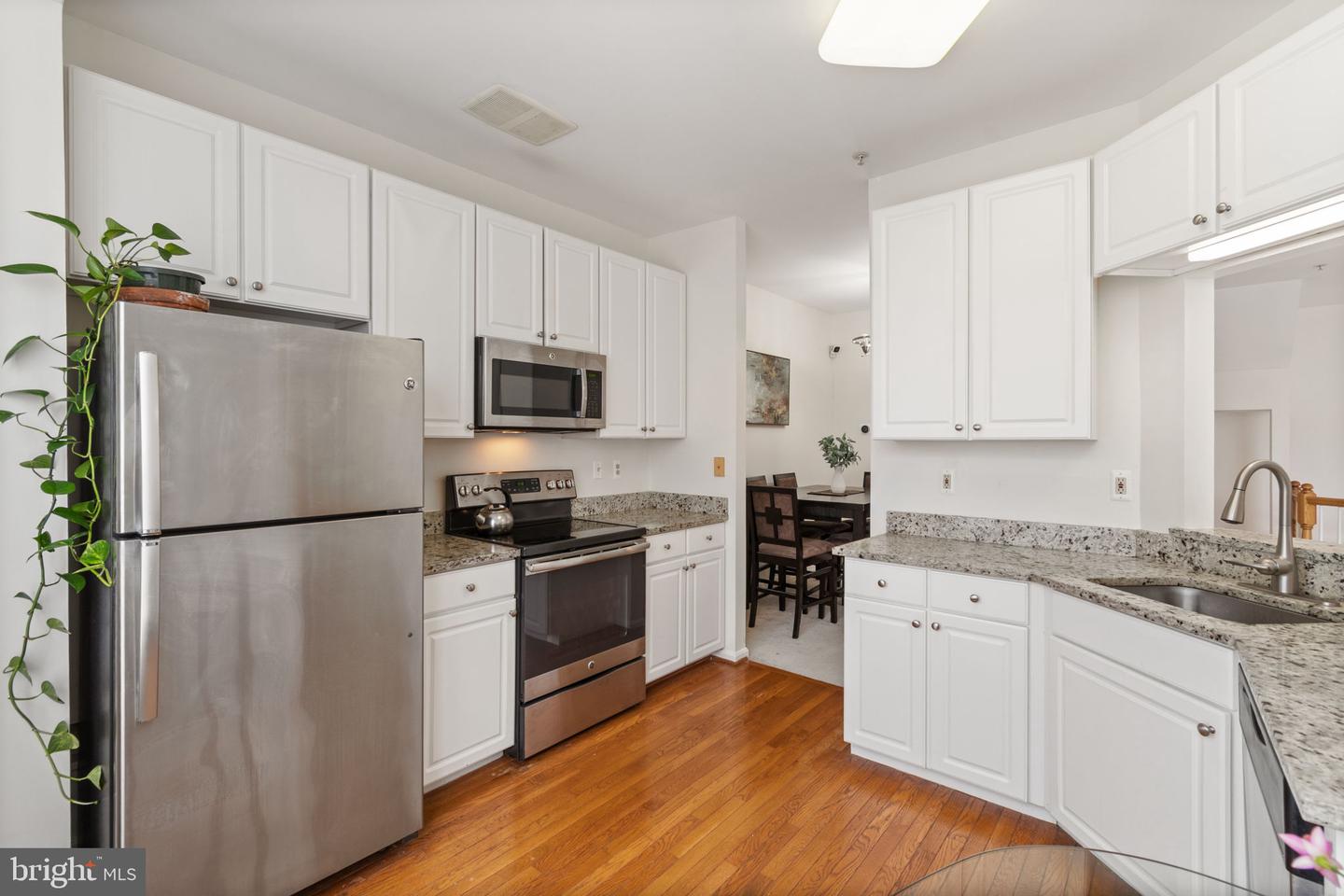20432 COOL FERN SQ, ASHBURN, Virginia 20147, 2 Bedrooms Bedrooms, ,2 BathroomsBathrooms,Residential,For sale,20432 COOL FERN SQ,VALO2096062 MLS # VALO2096062