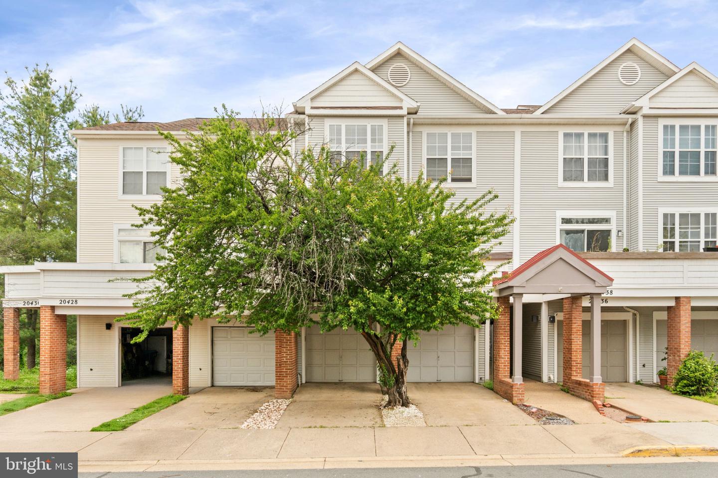 20432 COOL FERN SQ, ASHBURN, Virginia 20147, 2 Bedrooms Bedrooms, ,2 BathroomsBathrooms,Residential,For sale,20432 COOL FERN SQ,VALO2096062 MLS # VALO2096062