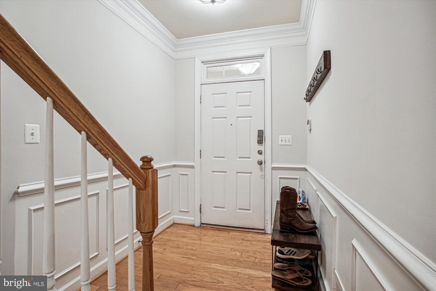 4160 TIMBER LOG WAY, FAIRFAX, Virginia 22030, 2 Bedrooms Bedrooms, ,2 BathroomsBathrooms,Residential,For sale,4160 TIMBER LOG WAY,VAFX2239924 MLS # VAFX2239924