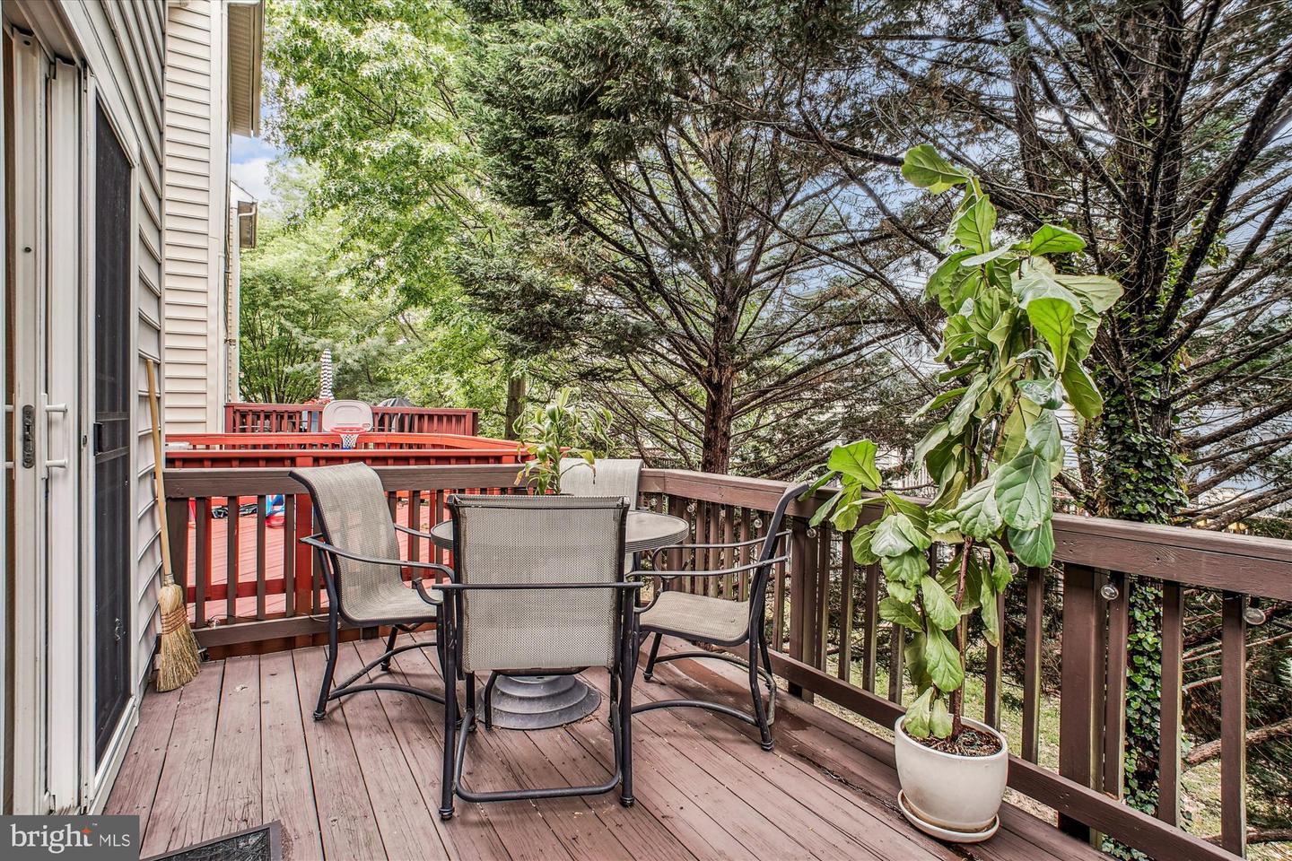 4160 TIMBER LOG WAY, FAIRFAX, Virginia 22030, 2 Bedrooms Bedrooms, ,2 BathroomsBathrooms,Residential,For sale,4160 TIMBER LOG WAY,VAFX2239924 MLS # VAFX2239924