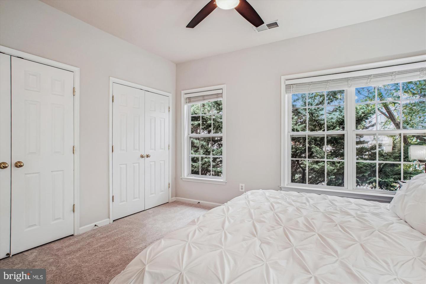 4160 TIMBER LOG WAY, FAIRFAX, Virginia 22030, 2 Bedrooms Bedrooms, ,2 BathroomsBathrooms,Residential,For sale,4160 TIMBER LOG WAY,VAFX2239924 MLS # VAFX2239924