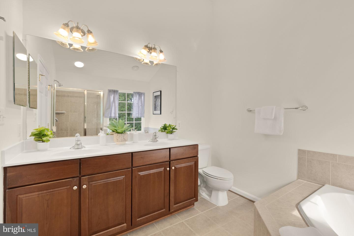 7557 GREY GOOSE WAY, ALEXANDRIA, Virginia 22306, 3 Bedrooms Bedrooms, ,2 BathroomsBathrooms,Residential,For sale,7557 GREY GOOSE WAY,VAFX2239944 MLS # VAFX2239944