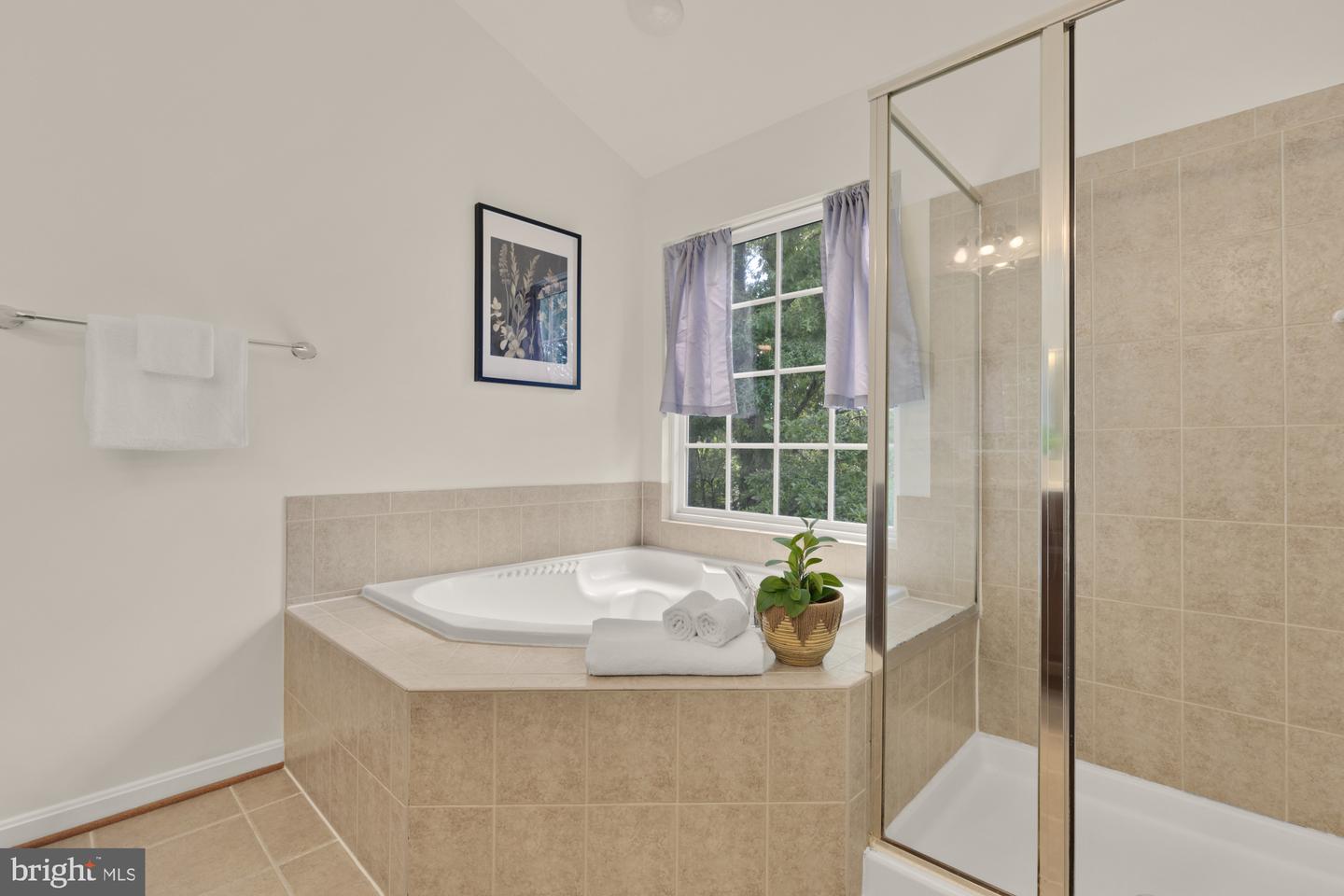 7557 GREY GOOSE WAY, ALEXANDRIA, Virginia 22306, 3 Bedrooms Bedrooms, ,2 BathroomsBathrooms,Residential,For sale,7557 GREY GOOSE WAY,VAFX2239944 MLS # VAFX2239944