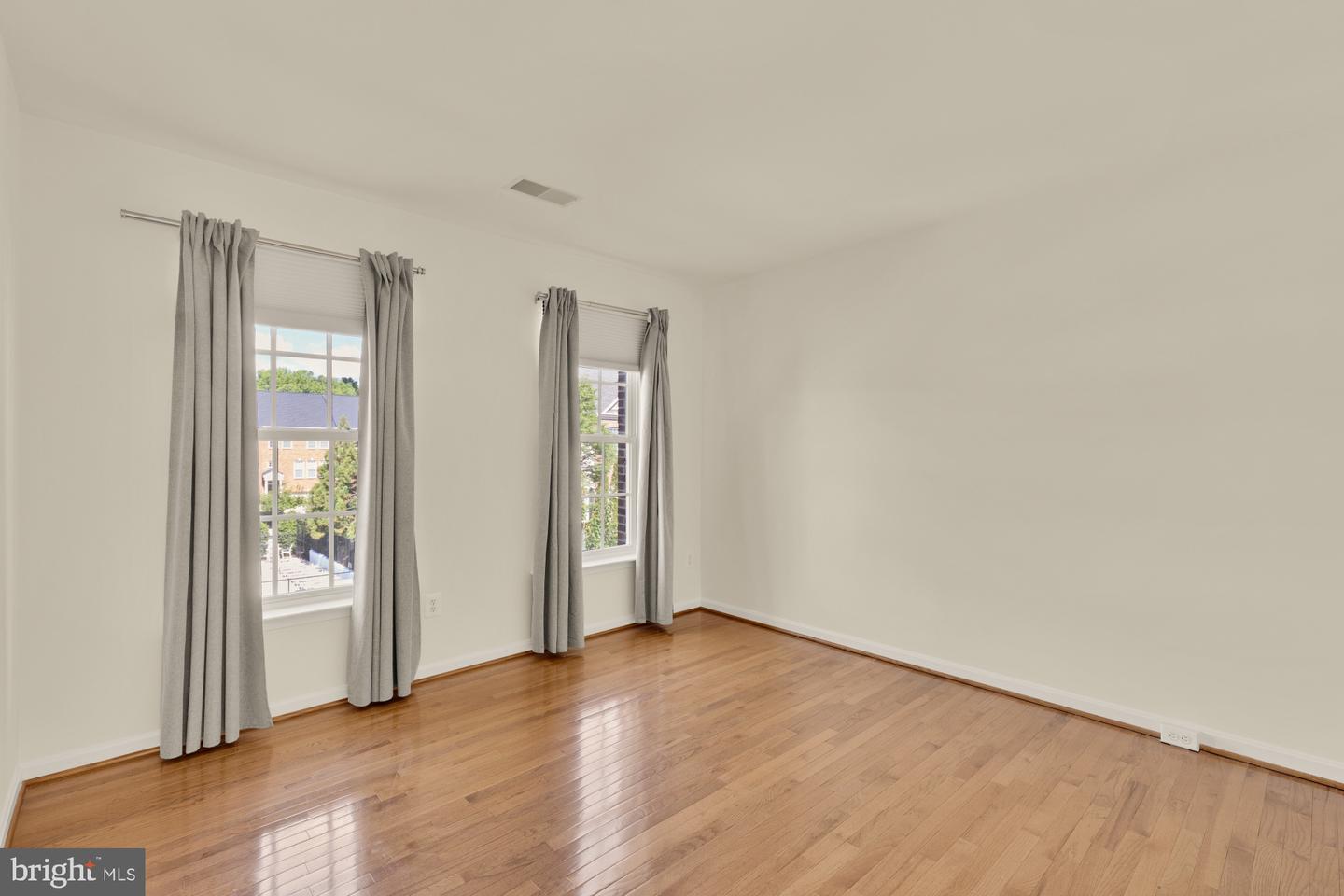 7557 GREY GOOSE WAY, ALEXANDRIA, Virginia 22306, 3 Bedrooms Bedrooms, ,2 BathroomsBathrooms,Residential,For sale,7557 GREY GOOSE WAY,VAFX2239944 MLS # VAFX2239944