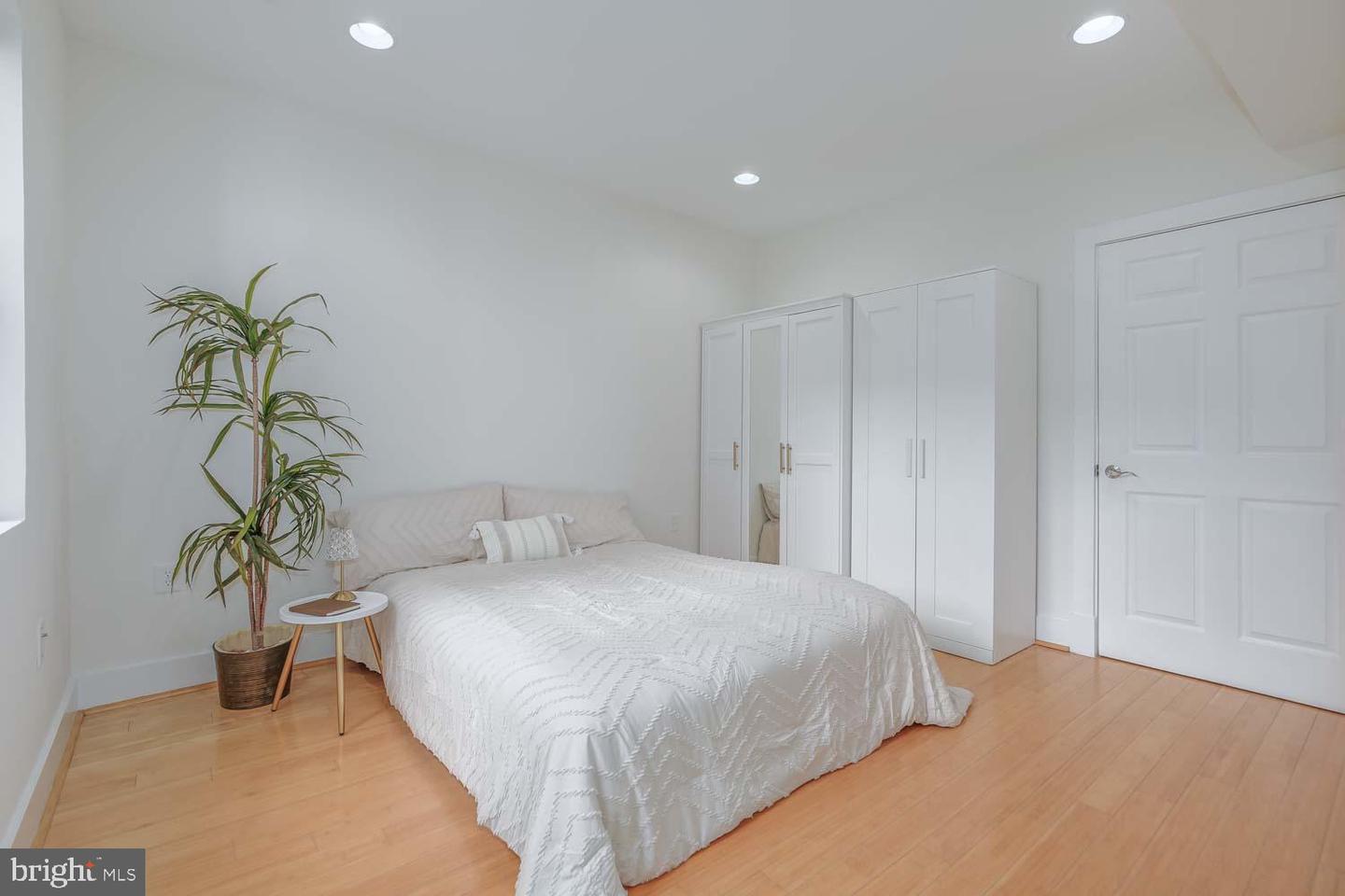 1409 G ST NE #4, WASHINGTON, District Of Columbia 20002, 1 Bedroom Bedrooms, ,1 BathroomBathrooms,Residential,For sale,1409 G ST NE #4,DCDC2199868 MLS # DCDC2199868
