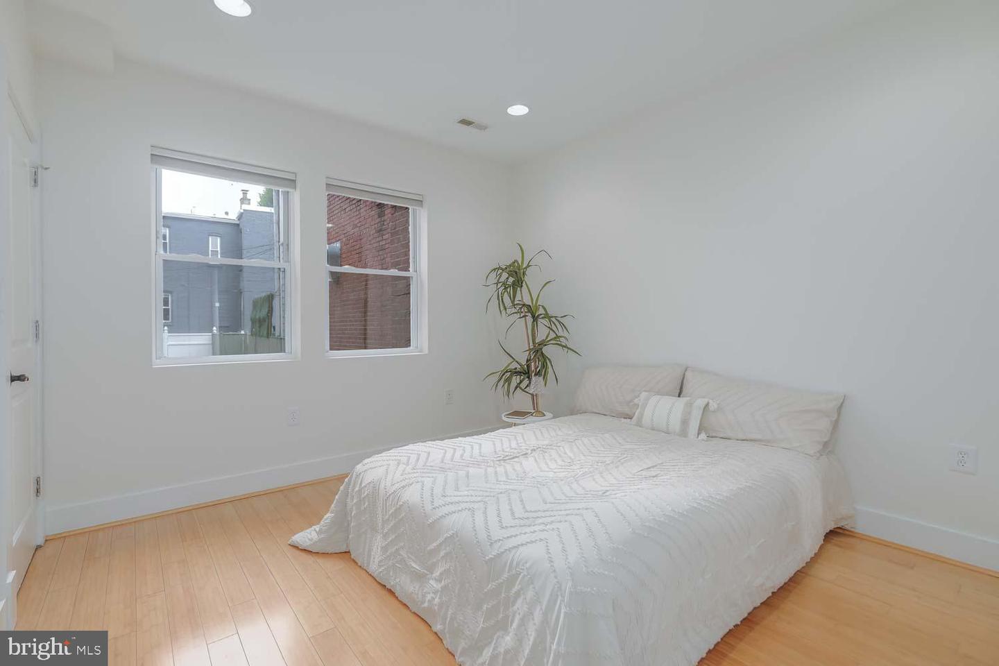 1409 G ST NE #4, WASHINGTON, District Of Columbia 20002, 1 Bedroom Bedrooms, ,1 BathroomBathrooms,Residential,For sale,1409 G ST NE #4,DCDC2199868 MLS # DCDC2199868