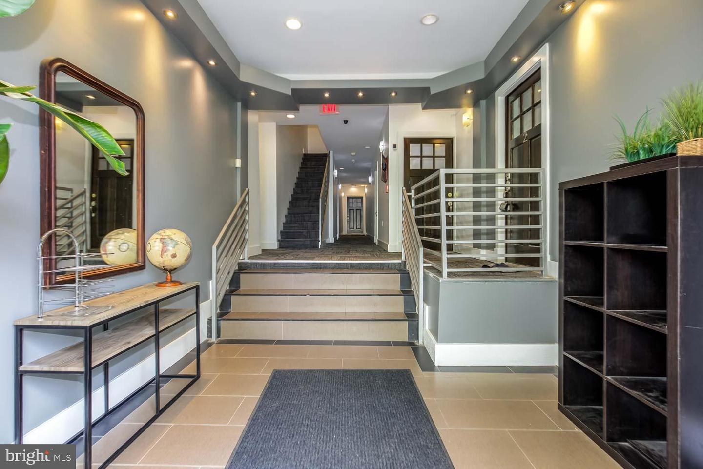 1409 G ST NE #4, WASHINGTON, District Of Columbia 20002, 1 Bedroom Bedrooms, ,1 BathroomBathrooms,Residential,For sale,1409 G ST NE #4,DCDC2199868 MLS # DCDC2199868