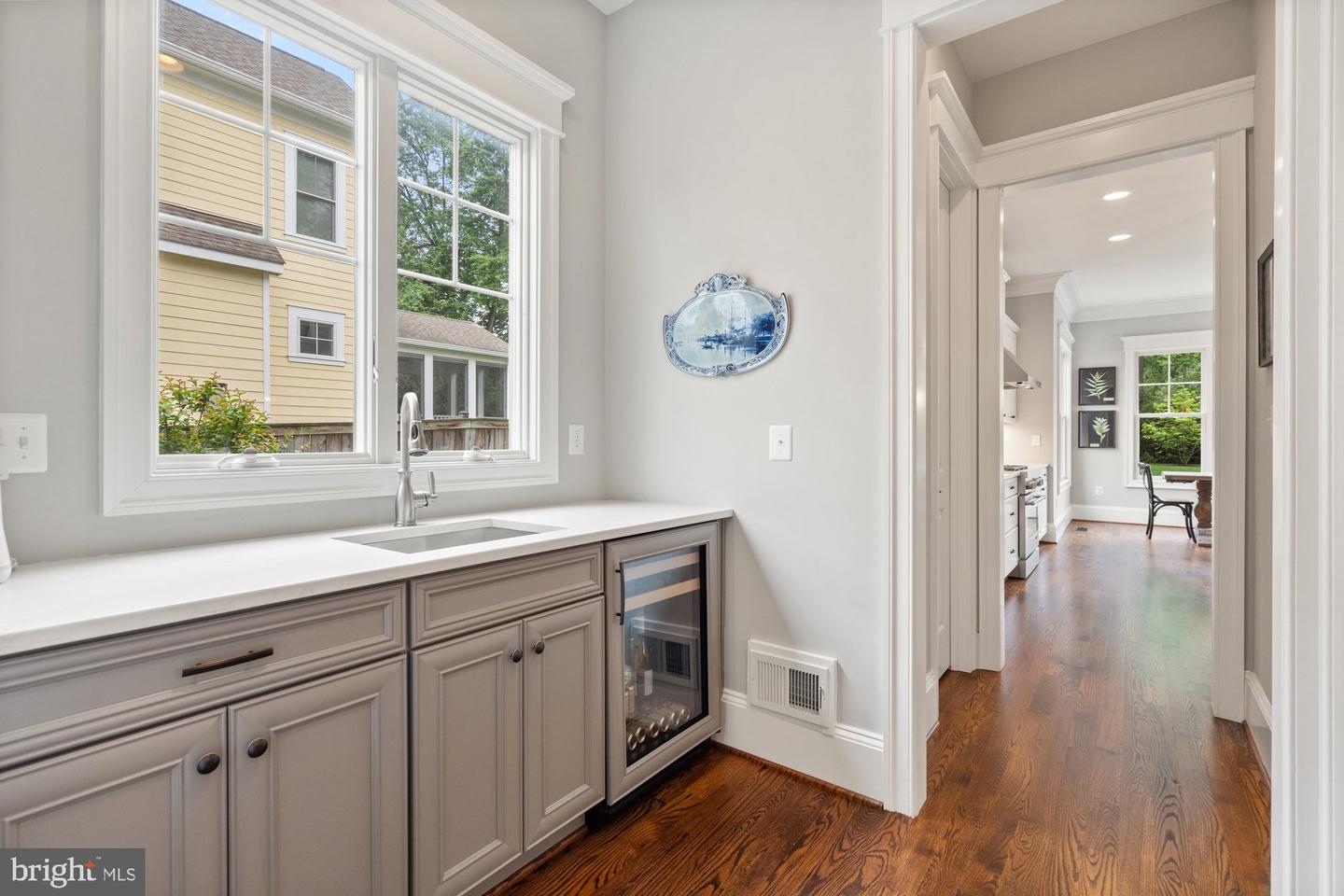 445 ORCHARD ST NW, VIENNA, Virginia 22180, 5 Bedrooms Bedrooms, ,6 BathroomsBathrooms,Residential,For sale,445 ORCHARD ST NW,VAFX2240032 MLS # VAFX2240032