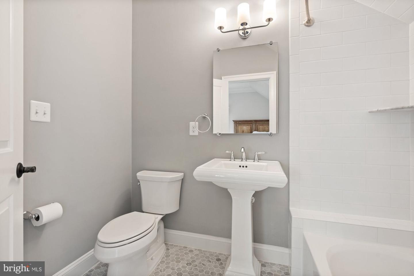 445 ORCHARD ST NW, VIENNA, Virginia 22180, 5 Bedrooms Bedrooms, ,6 BathroomsBathrooms,Residential,For sale,445 ORCHARD ST NW,VAFX2240032 MLS # VAFX2240032