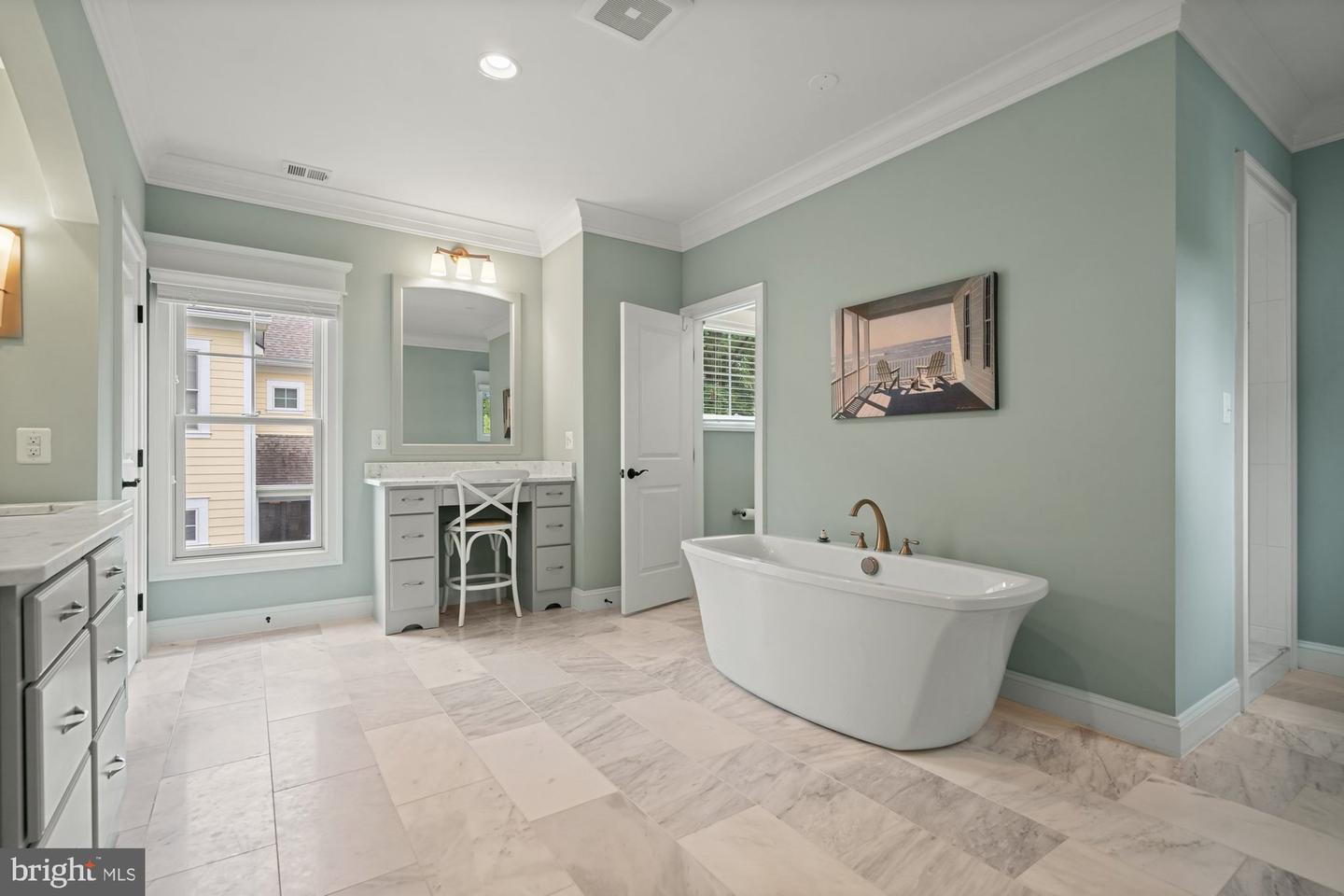 445 ORCHARD ST NW, VIENNA, Virginia 22180, 5 Bedrooms Bedrooms, ,6 BathroomsBathrooms,Residential,For sale,445 ORCHARD ST NW,VAFX2240032 MLS # VAFX2240032