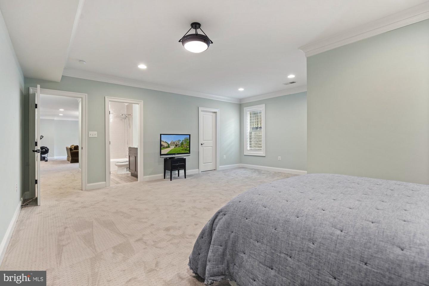445 ORCHARD ST NW, VIENNA, Virginia 22180, 5 Bedrooms Bedrooms, ,6 BathroomsBathrooms,Residential,For sale,445 ORCHARD ST NW,VAFX2240032 MLS # VAFX2240032
