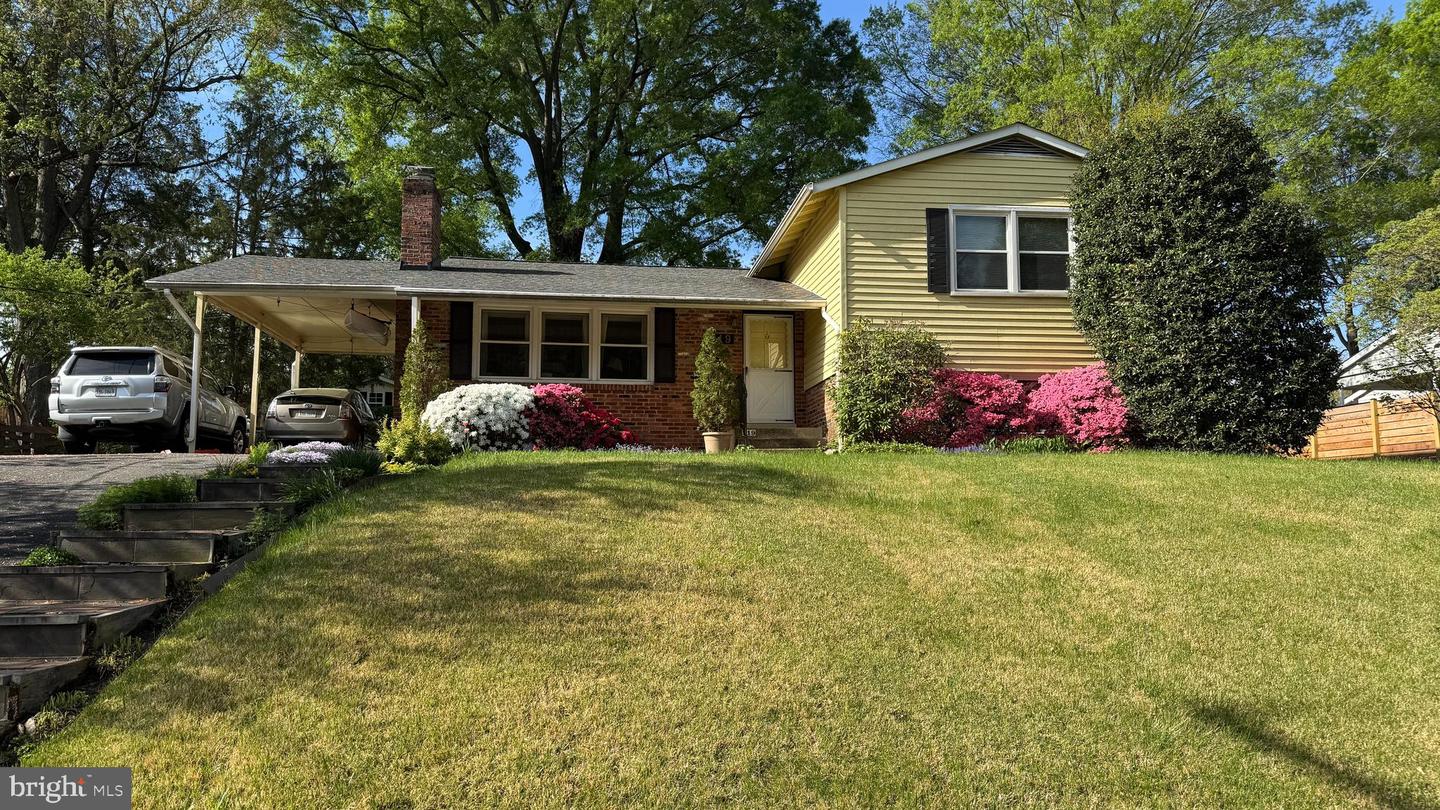 919 NEAL DR, ALEXANDRIA, Virginia 22308, 4 Bedrooms Bedrooms, ,2 BathroomsBathrooms,Residential,For sale,919 NEAL DR,VAFX2240082 MLS # VAFX2240082